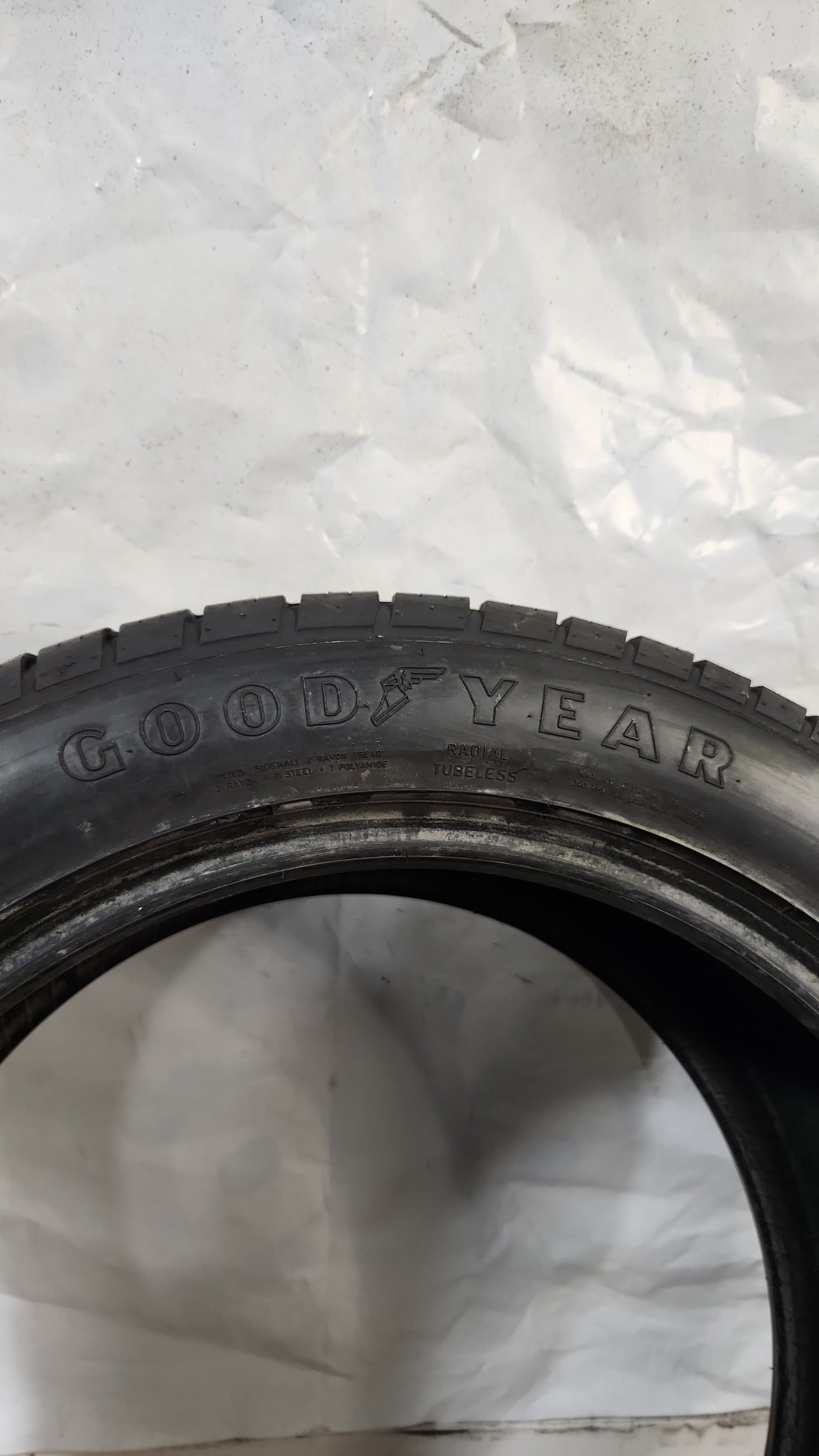 Used Tire - 285/45R20 Goodyear Eagle Sport All Season