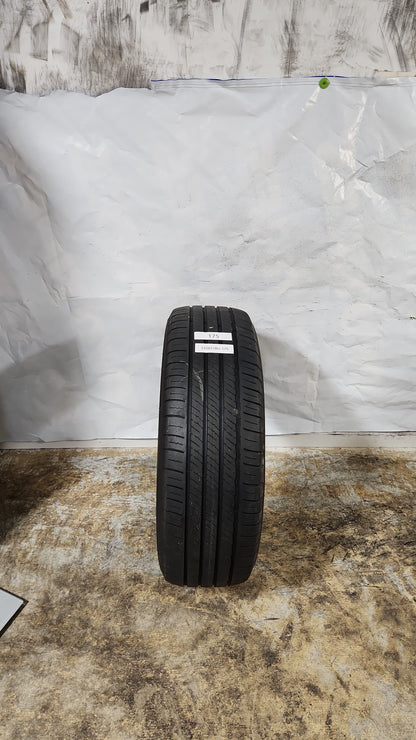 Used Tire - 235/65R18 Michelin Primacy Tour A/S
