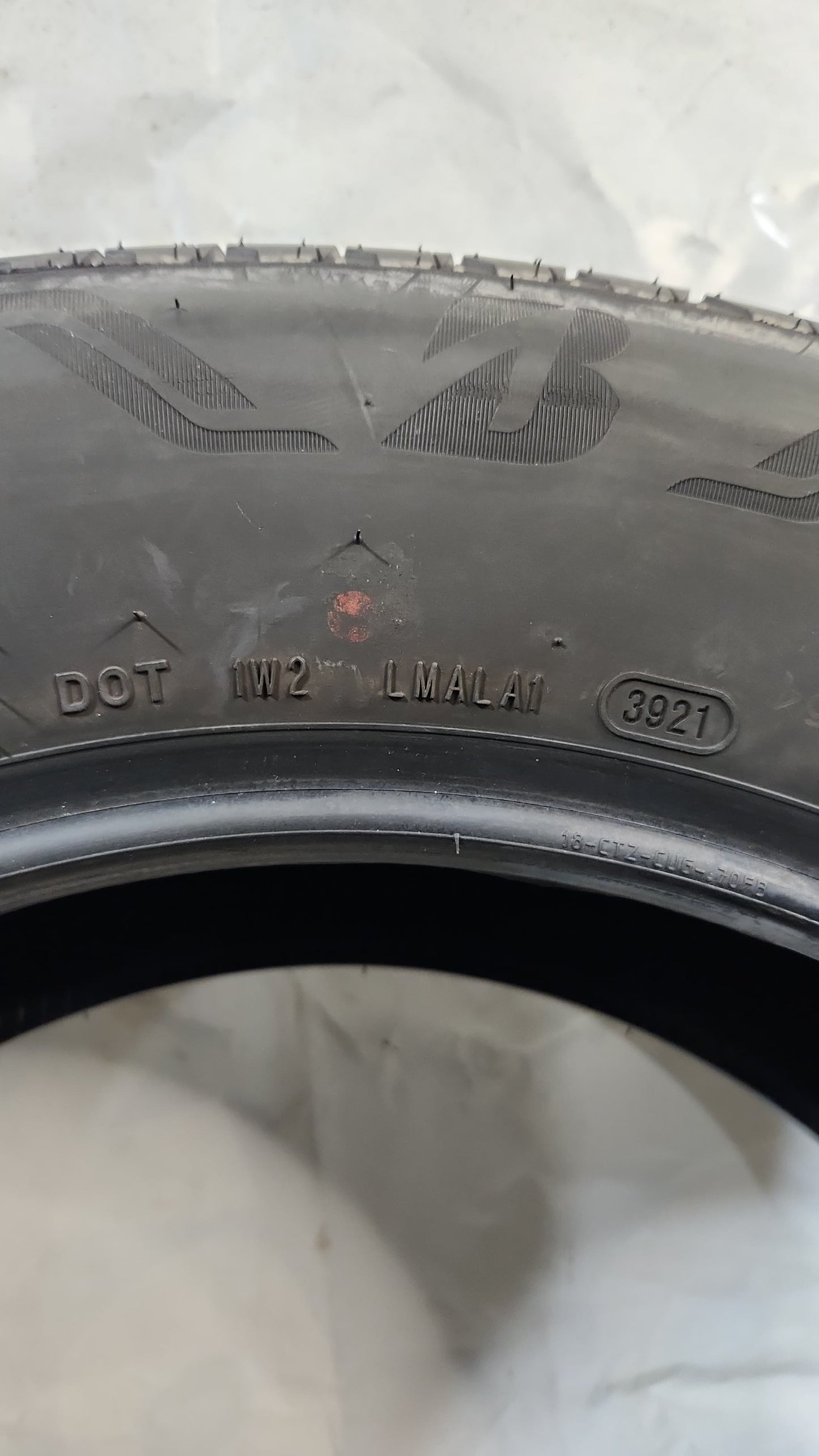 Used Tire - 235/65R18 Bridgestone Alenza Sport A/S
