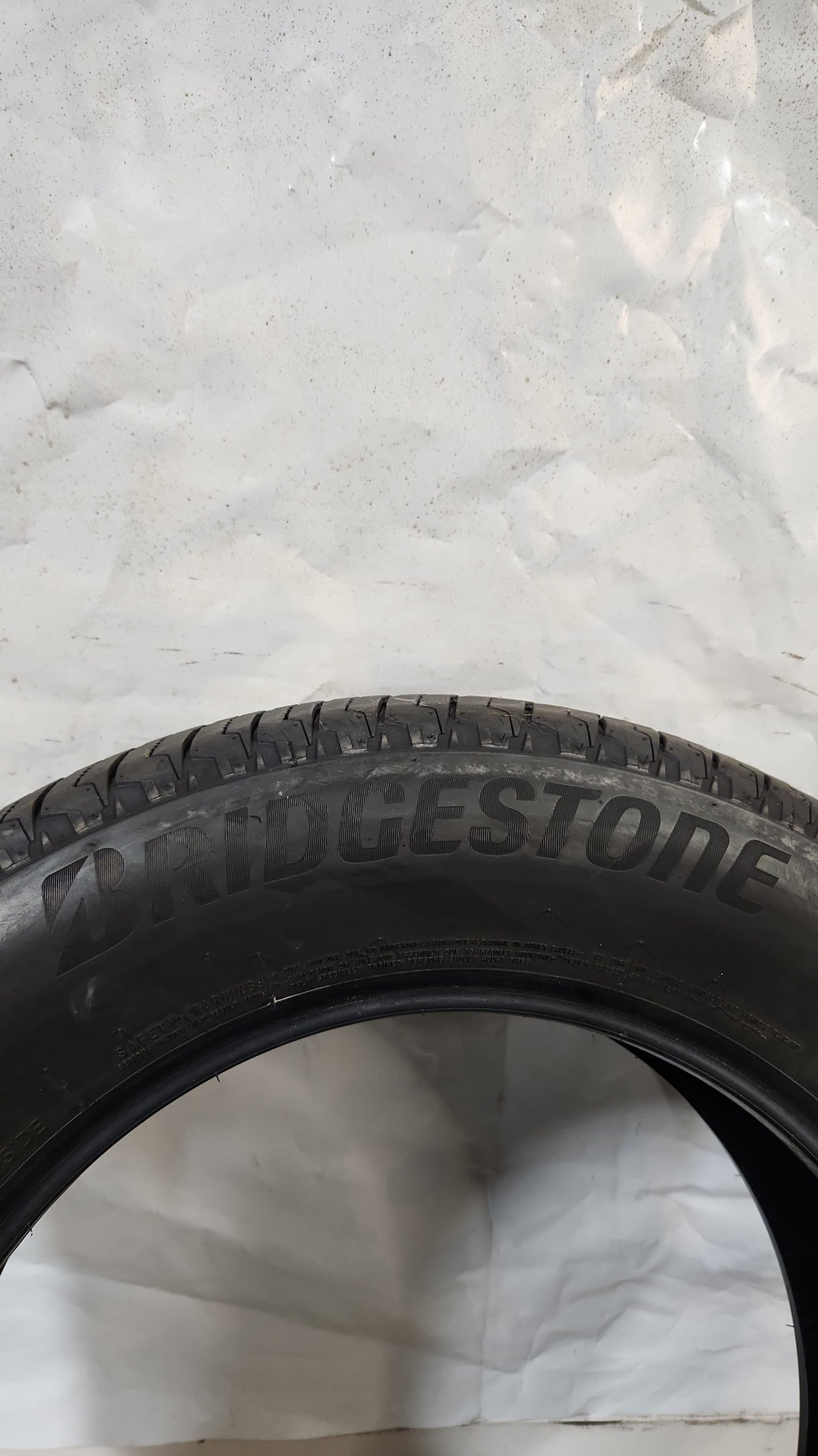 Used Tire - 235/65R18 Bridgestone Alenza Sport A/S