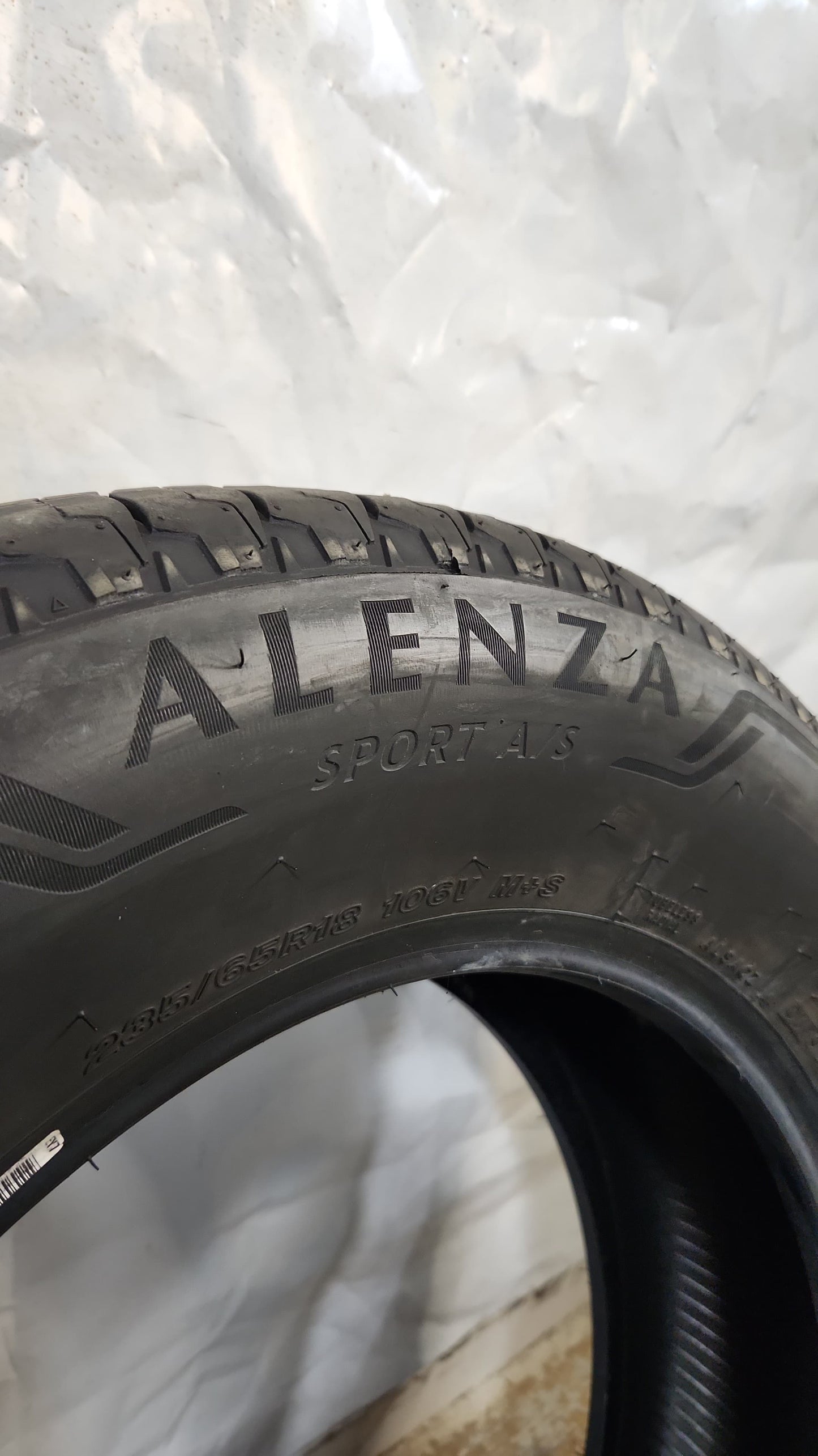 Used Tire - 235/65R18 Bridgestone Alenza Sport A/S