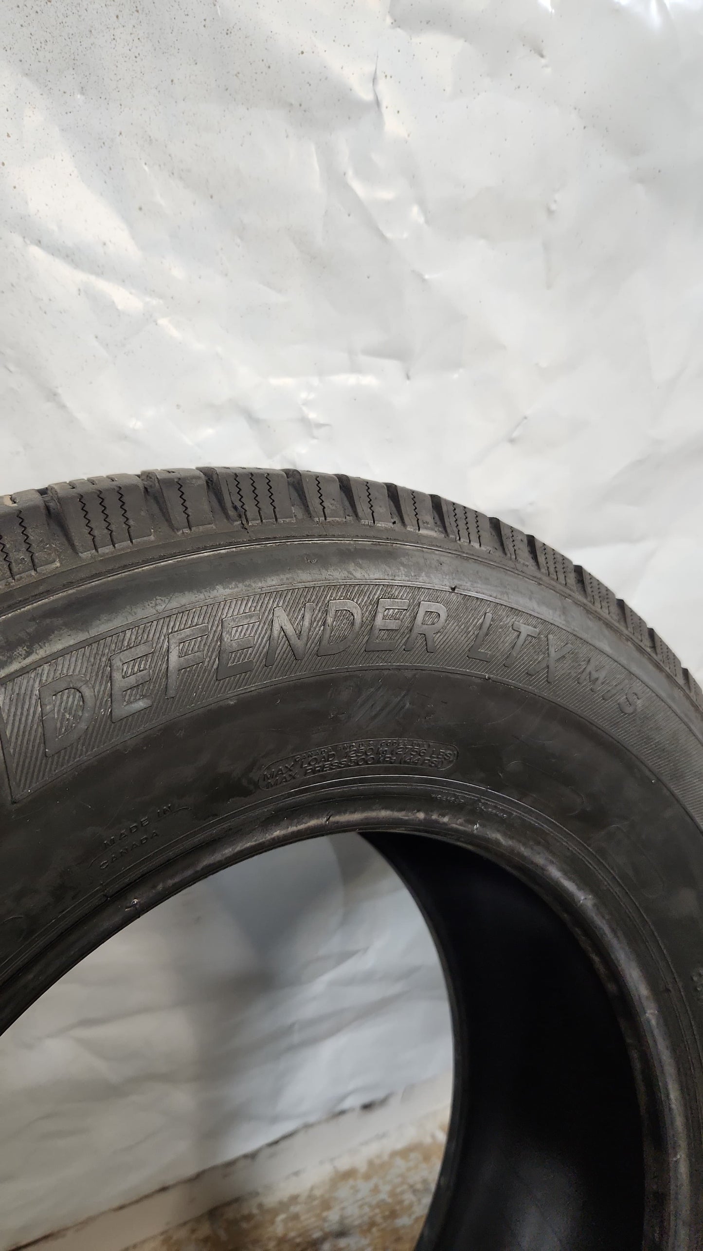 Used Tire - 265/70R18 Michelin Defender LTX M/S