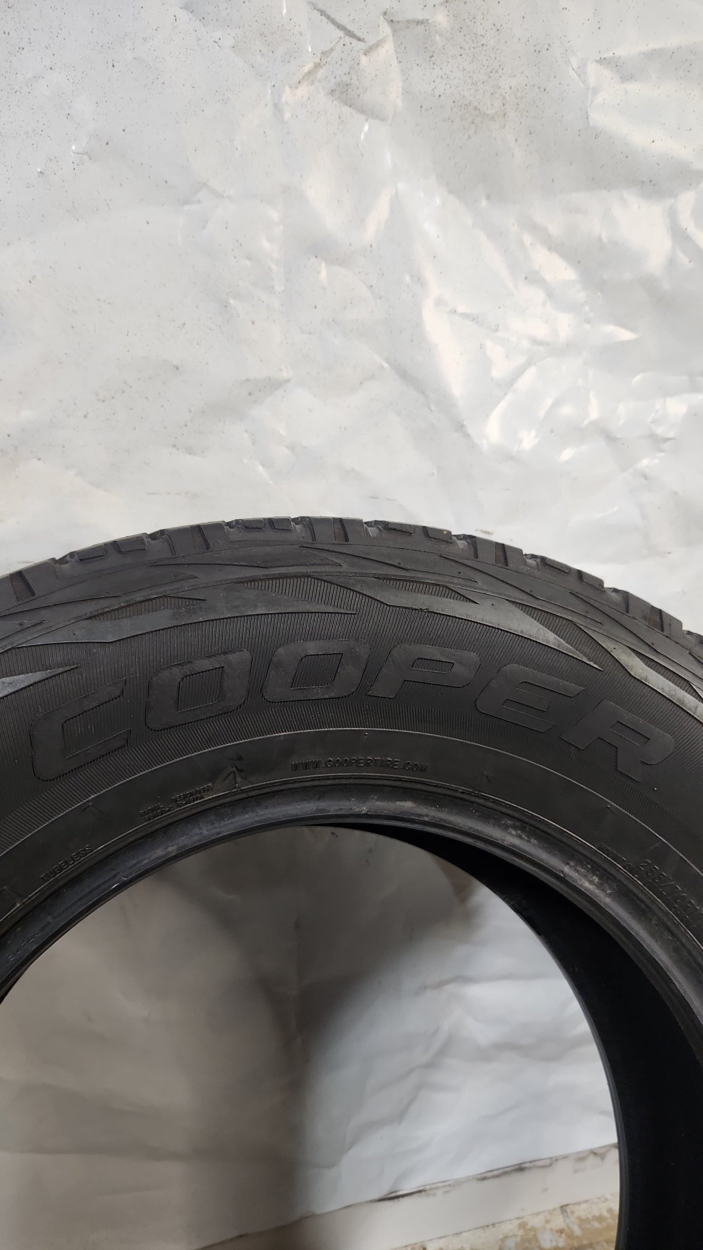 Used Tire - 255/70R17 Cooper Discoverer A/T 3