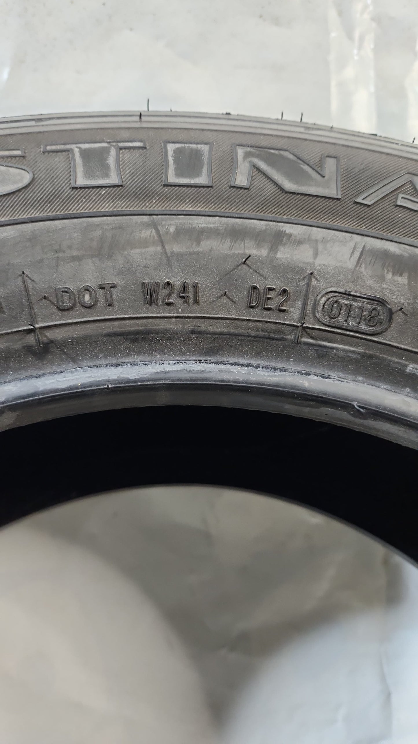 Used Tire - 225/60R17 Firestone Destination LE2