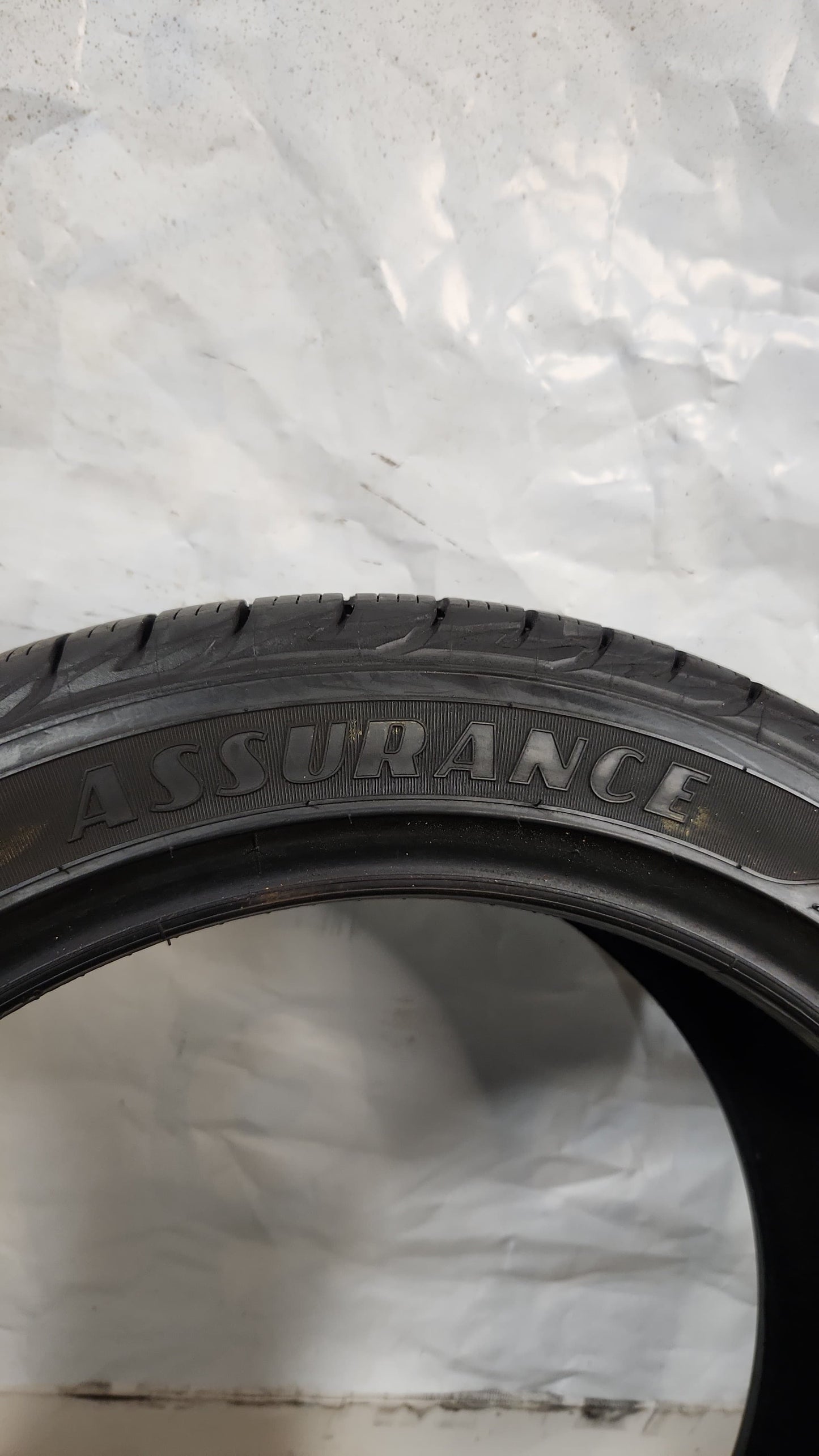 Used Tire - 235/45R19 Goodyear Assurance WeatherReady 7/32