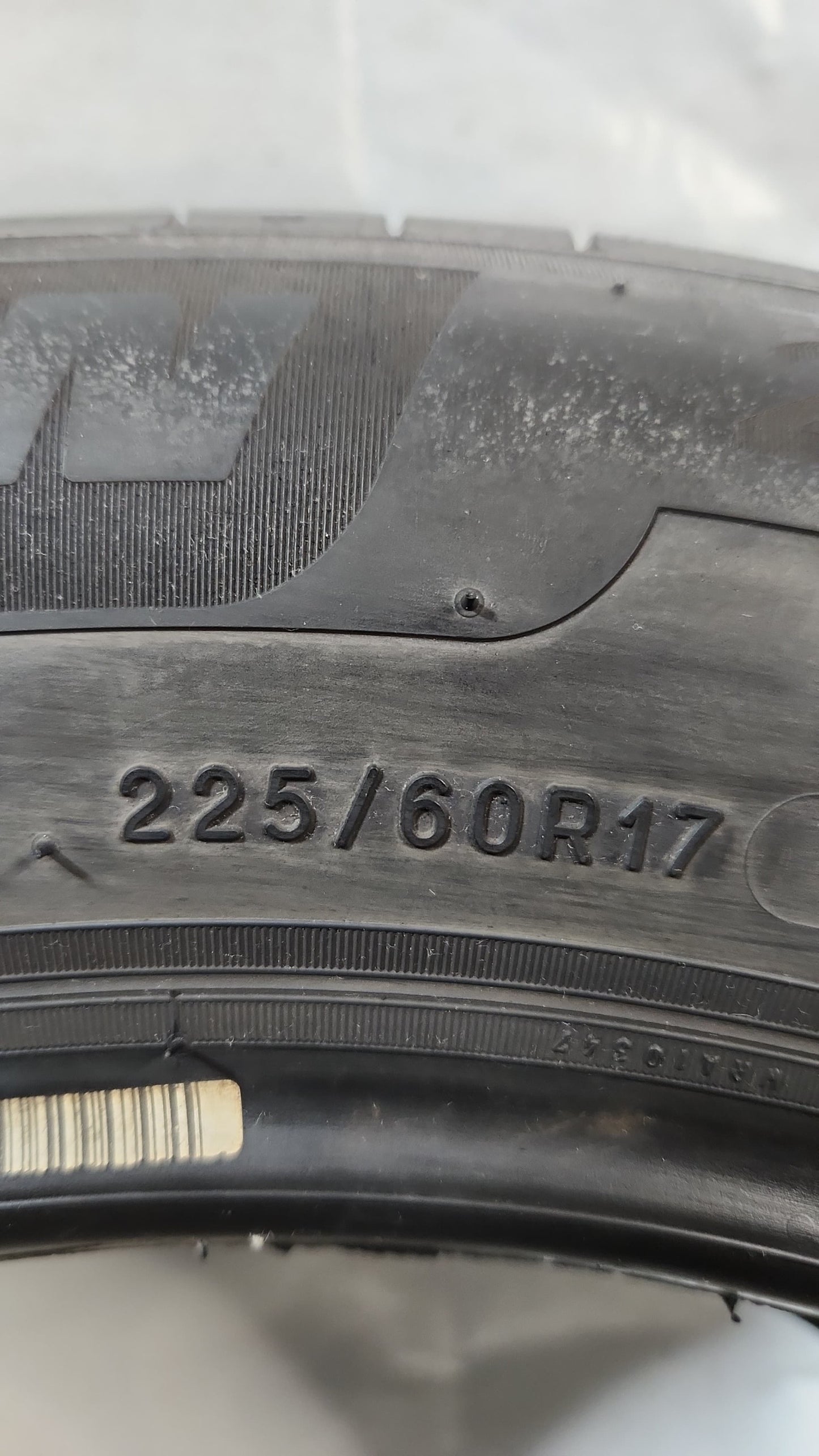 Used Tire - 225/60R17 Michelin Primacy A/S