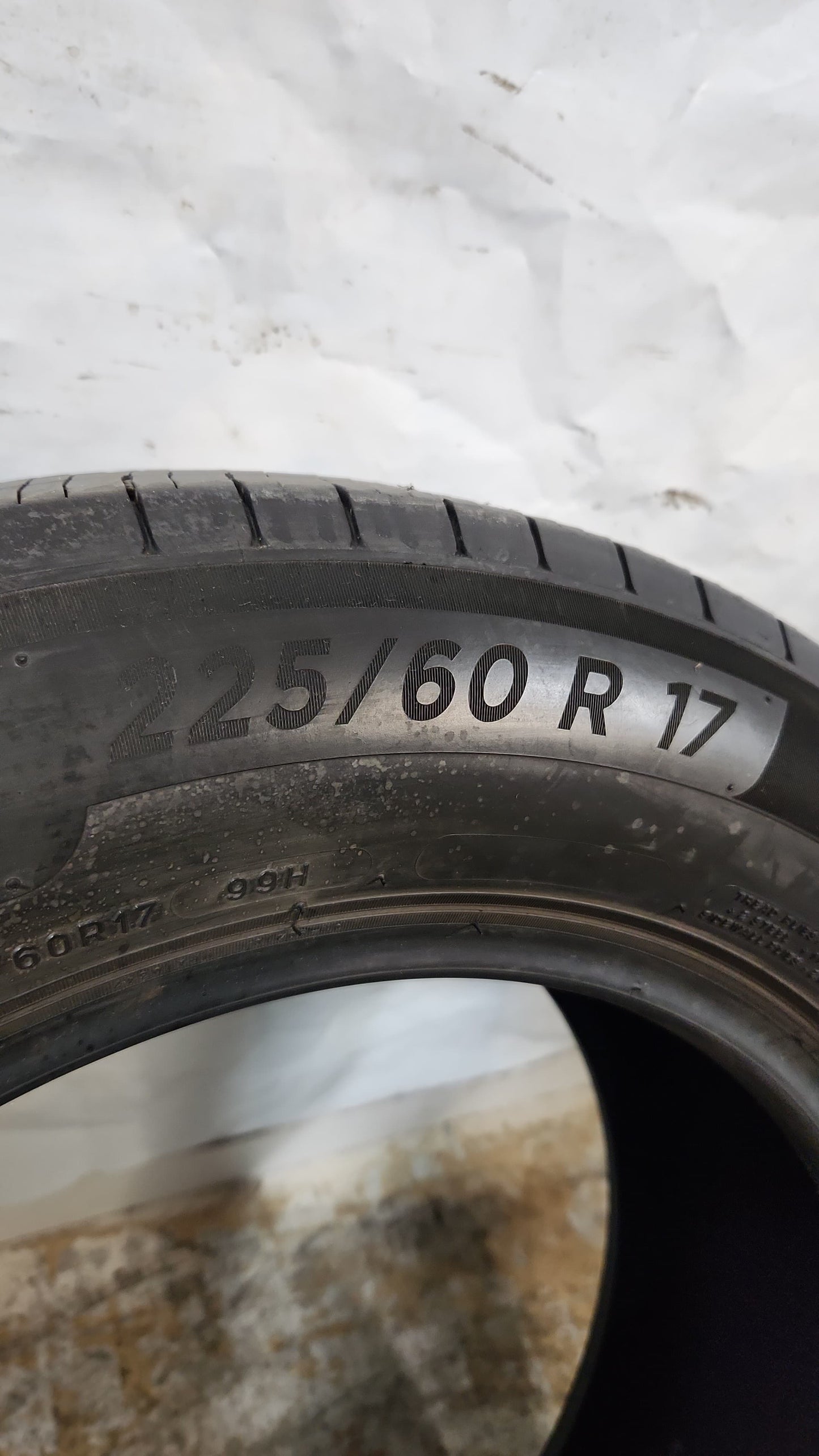Used Tire - 225/60R17 Michelin Primacy A/S