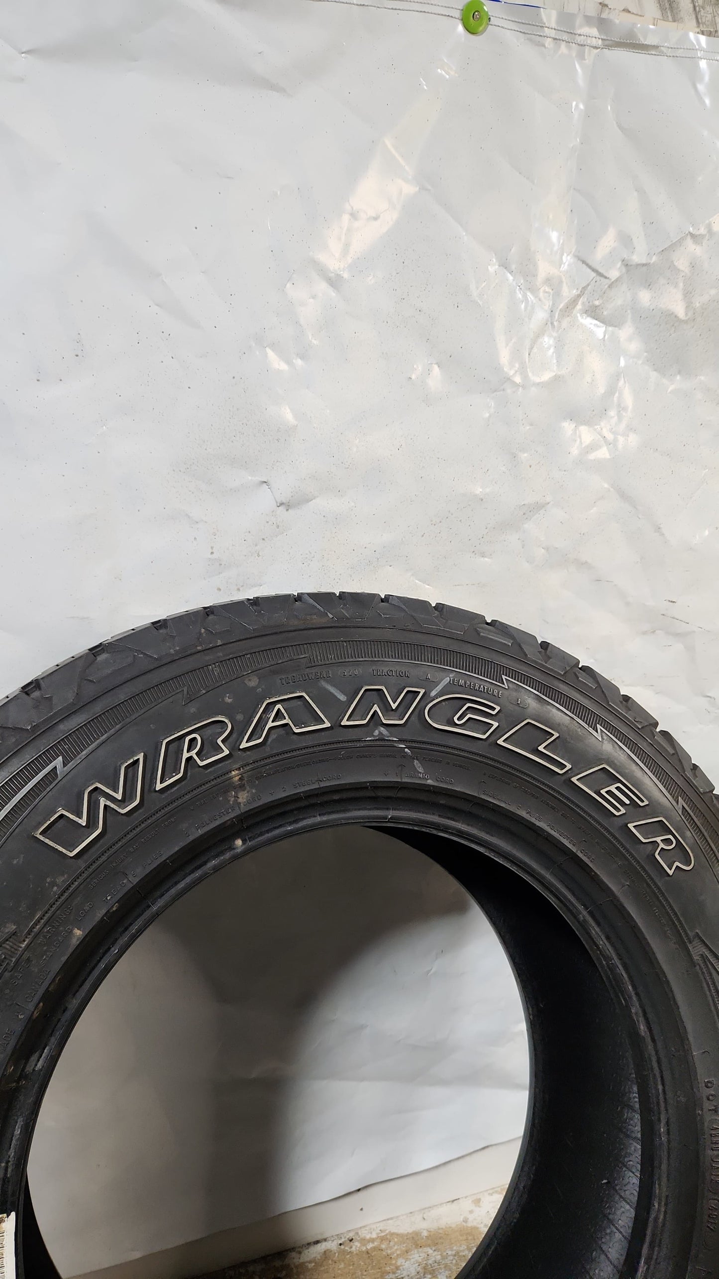 Used Tire - 245/75R17 Goodyear Wrangler