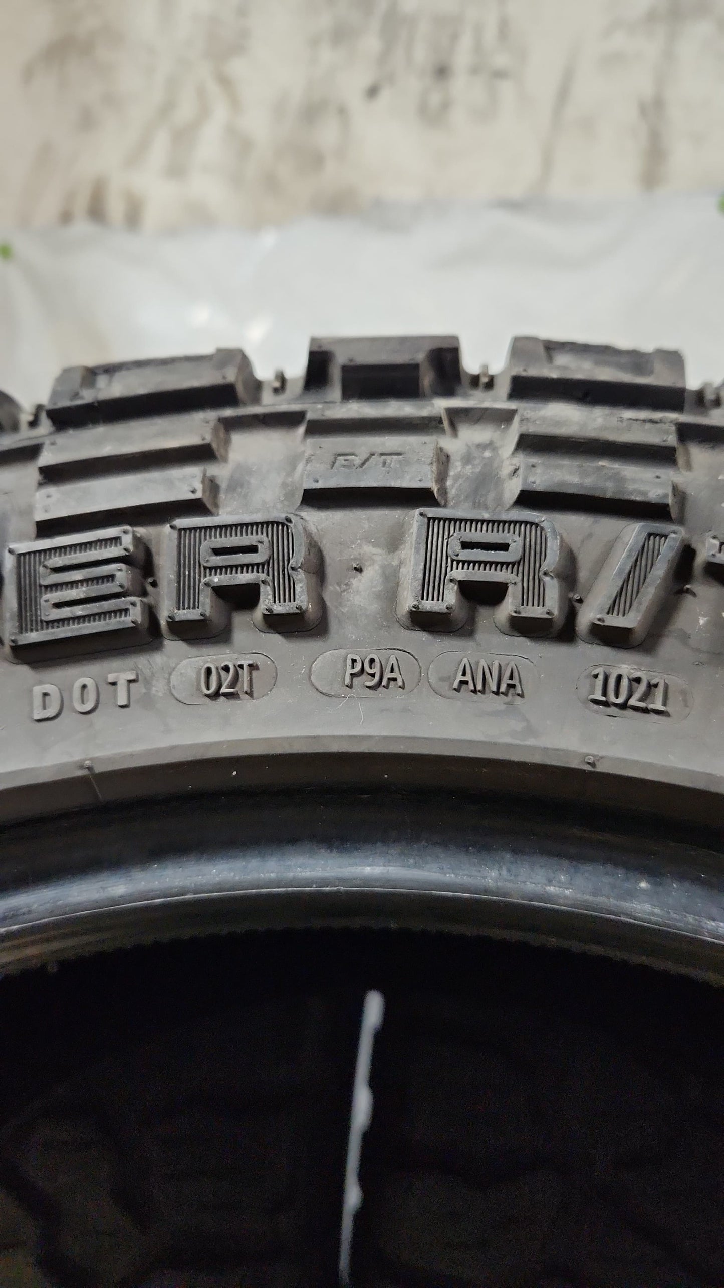 Set of 4 - 275/55R20 Kenda Klever R/T - Used Tires