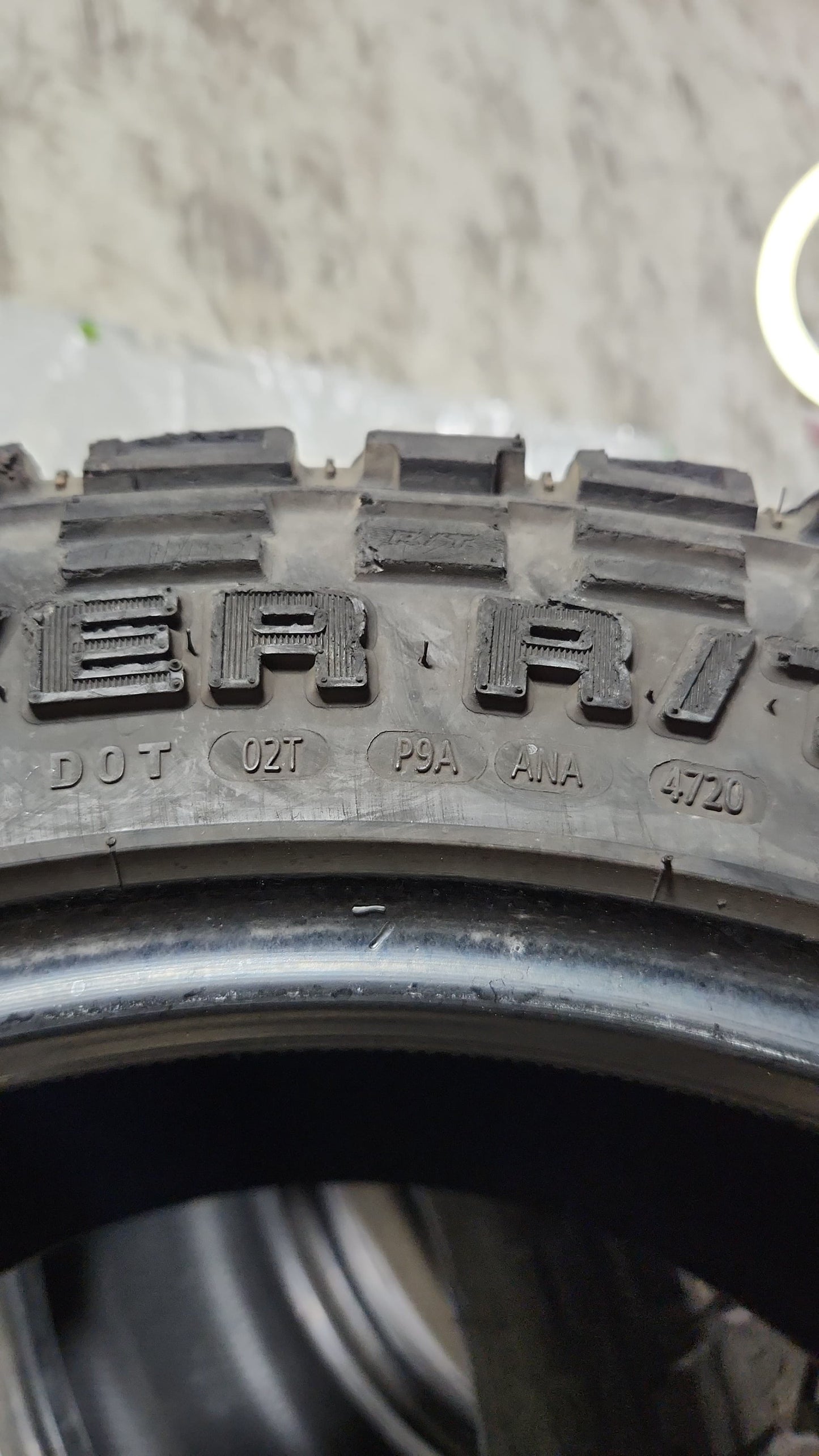 Set of 4 - 275/55R20 Kenda Klever R/T - Used Tires