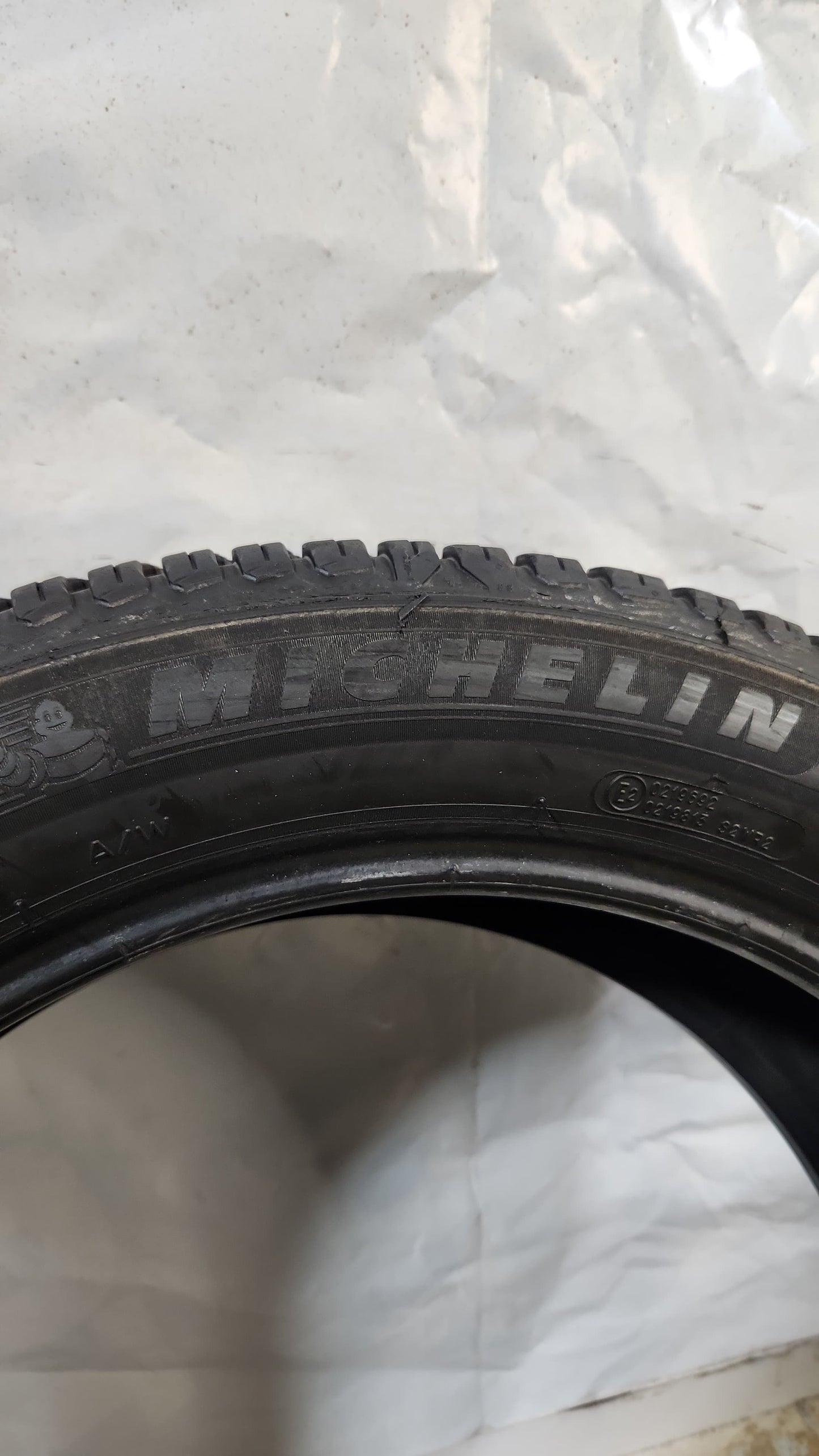 Used Tire - 235/55R20 Michelin Cross Climate 2