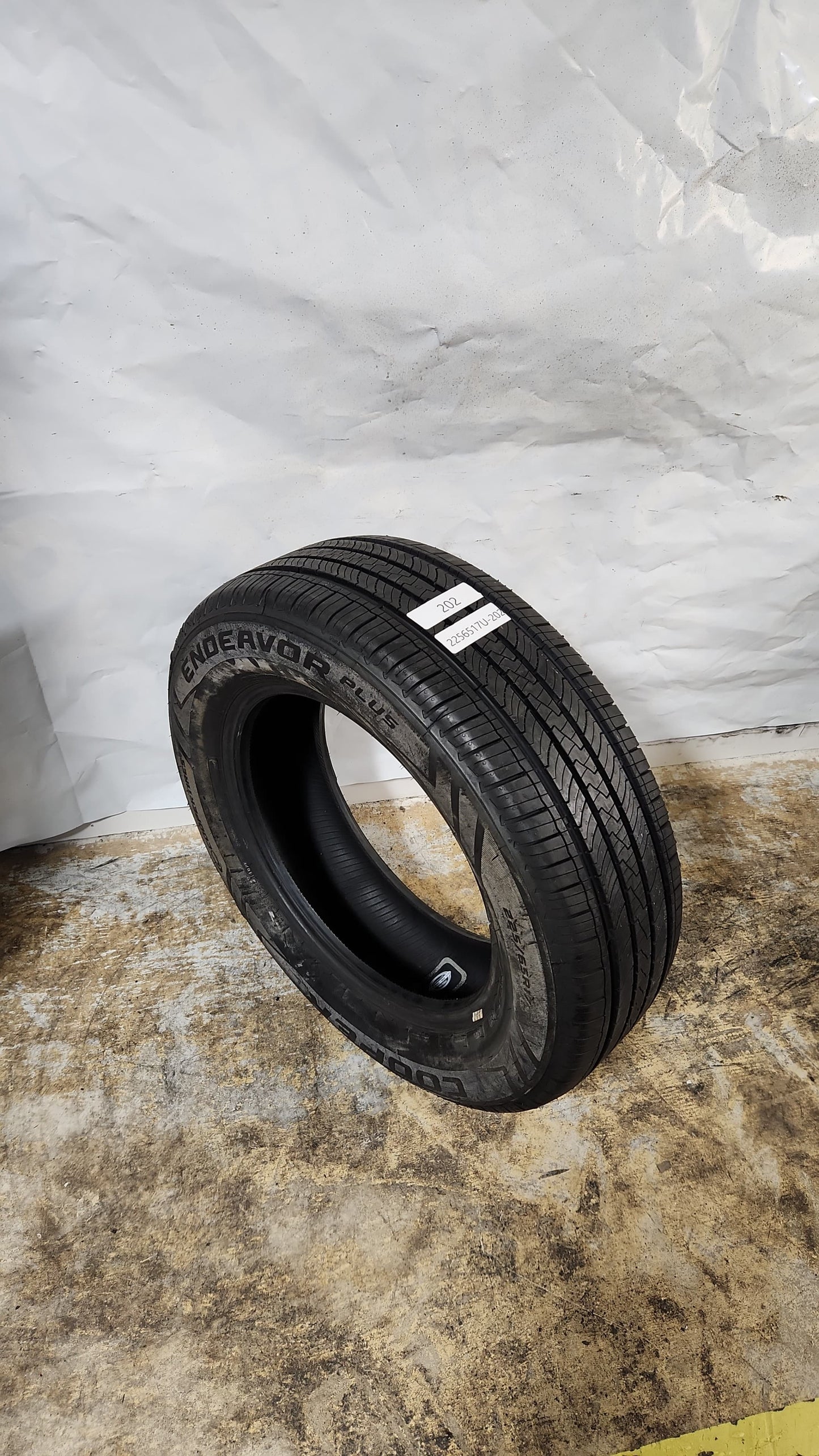 Used Tire - 225/60R18 Yokohama Geolandar G91HV