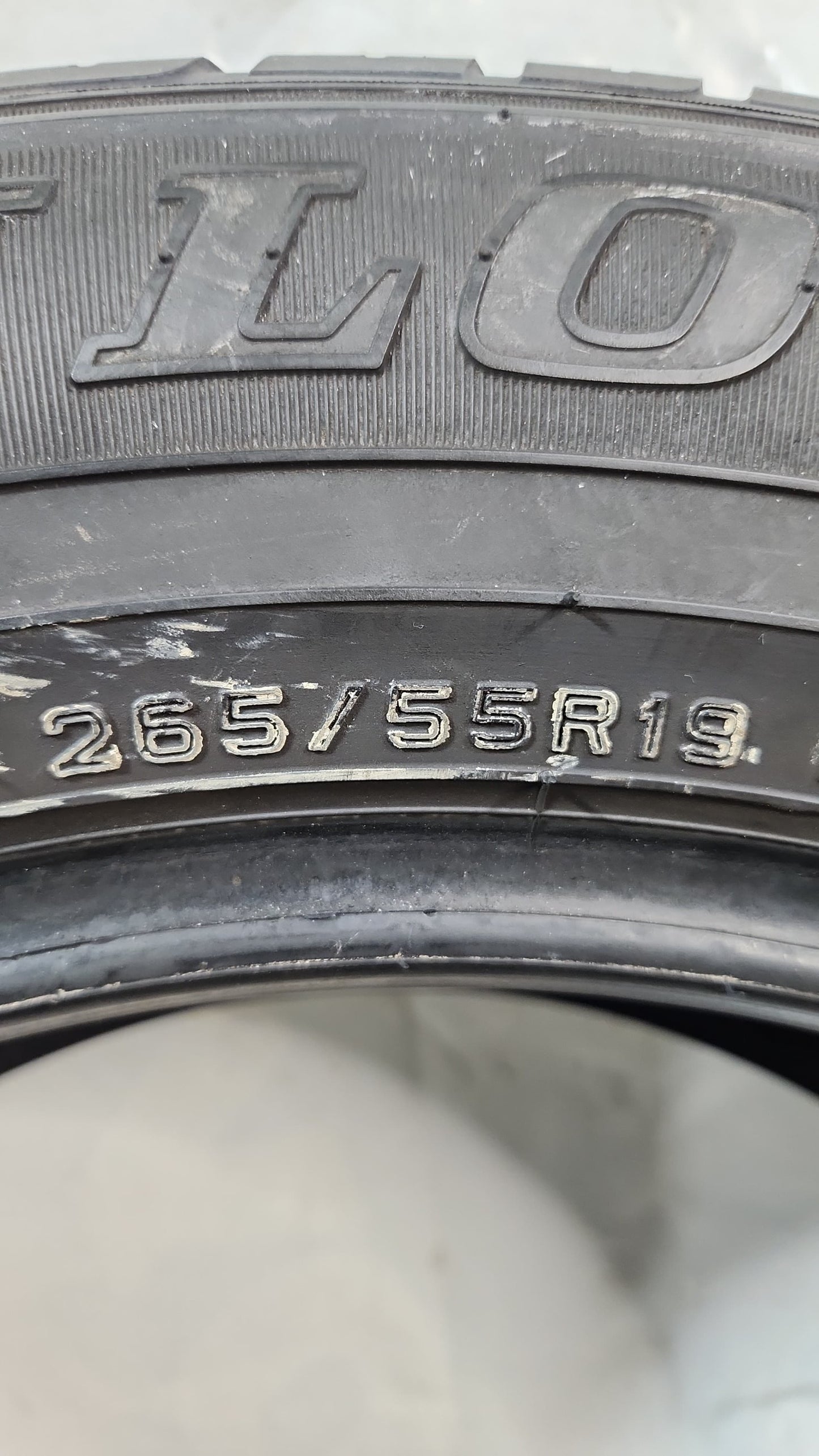 Used Tire - 265/55R19 Dunlop Grandtrek AT23