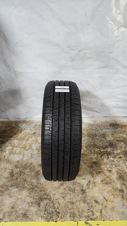 Used Tire - 235/55R20 Goodyear Assurance Maxlife 10/32