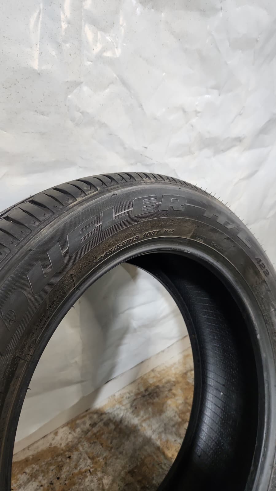 Used Tire - 245/55R19 Bridgestone Dueler H/L 422