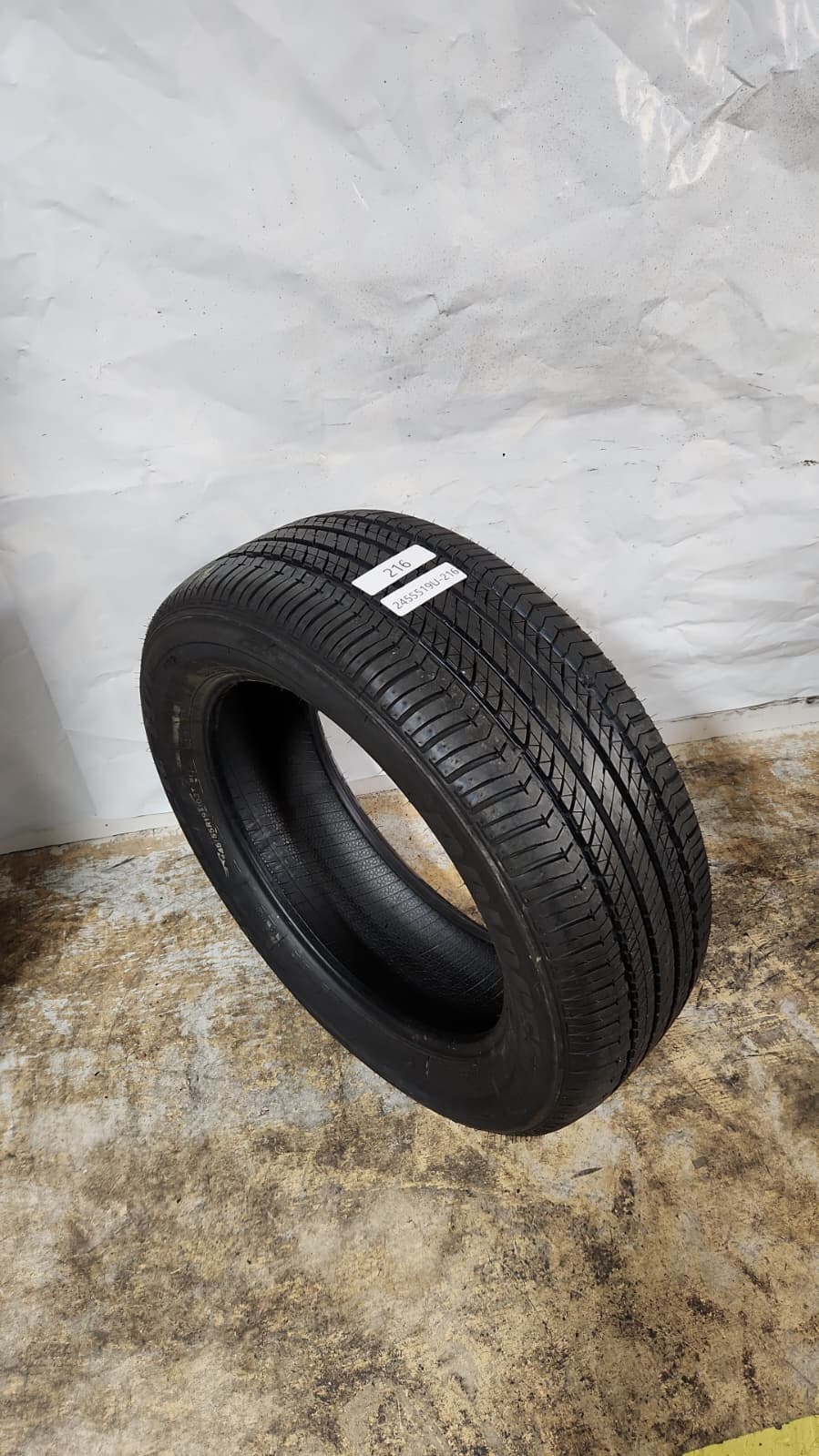 Used Tire - 245/55R19 Bridgestone Dueler H/L 422