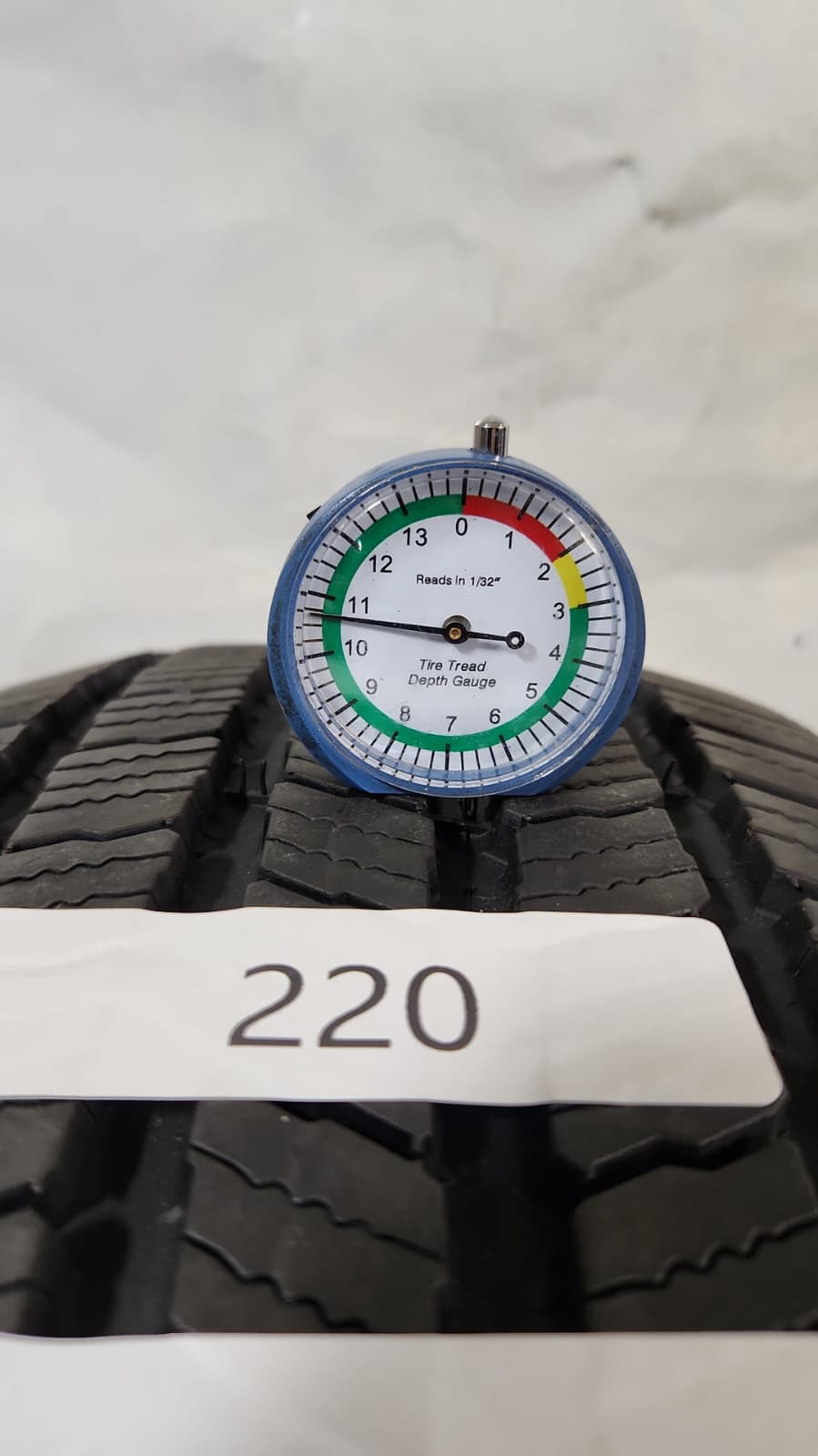 Used Tire - 235/60R18 Michelin Defender LTX M/S 10/32
