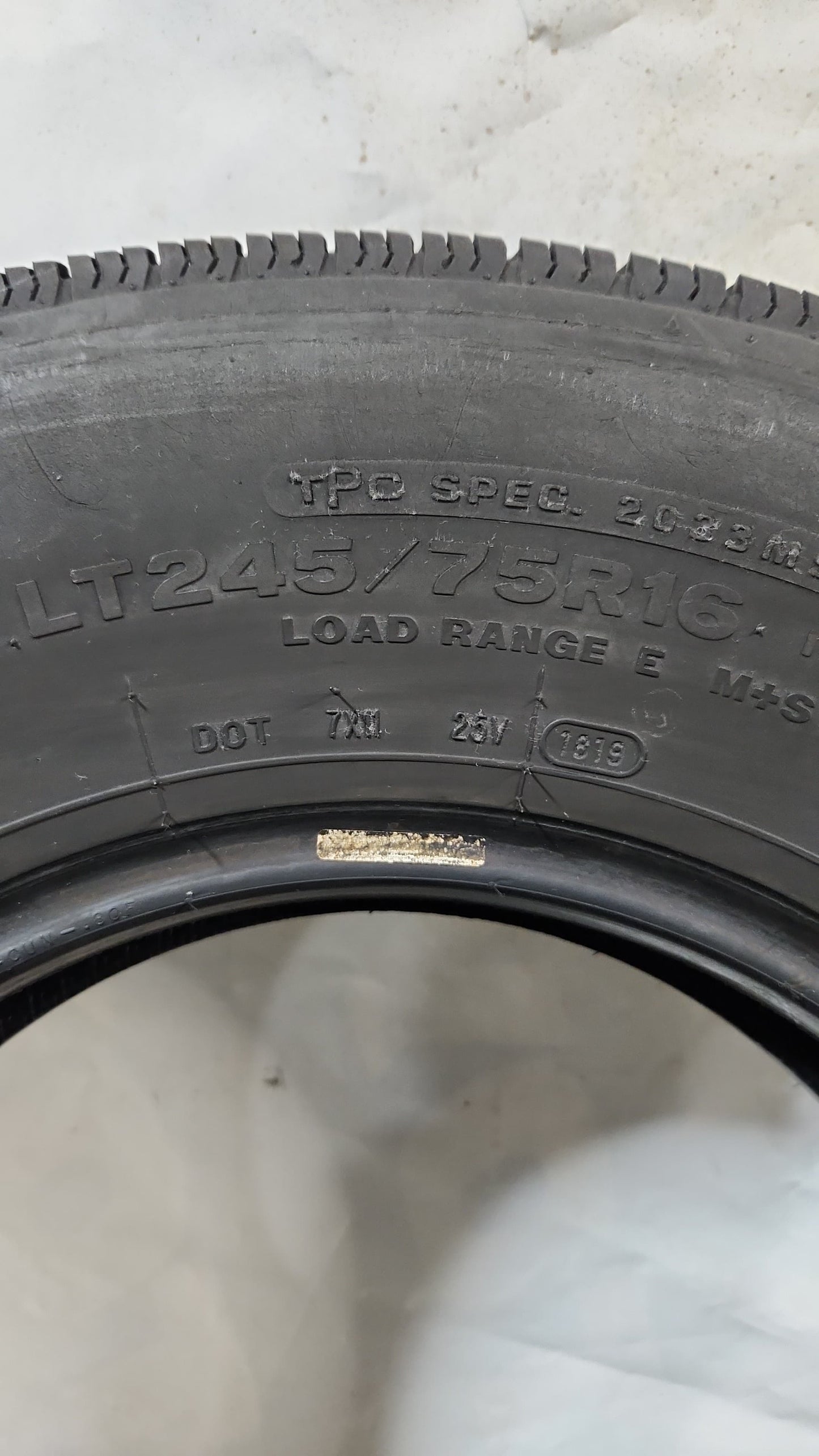 Used Tire - 245/75R16 Bridgestone V-Steel RIB 265