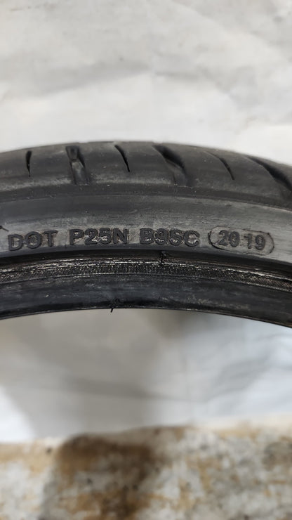 Used Tire - 265/30ZR22 Lexani LX-Twenty