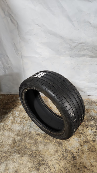 Used Tire - 255/40R19 Pirelli PZero