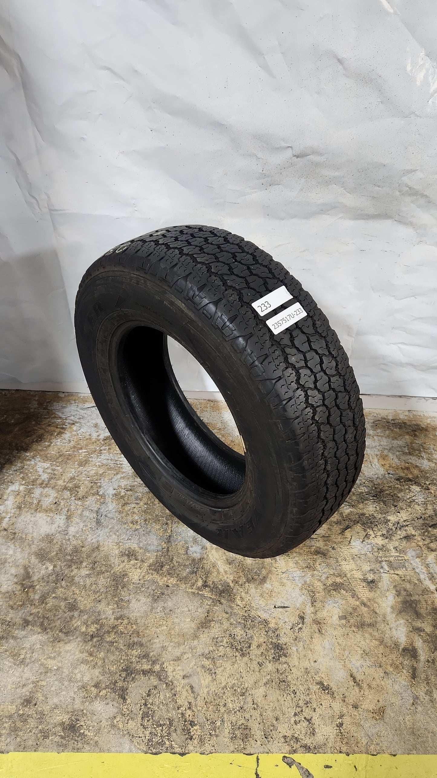 Used Tire - 235/75R17 Goodyear Wrangler All-Terrain Adventure