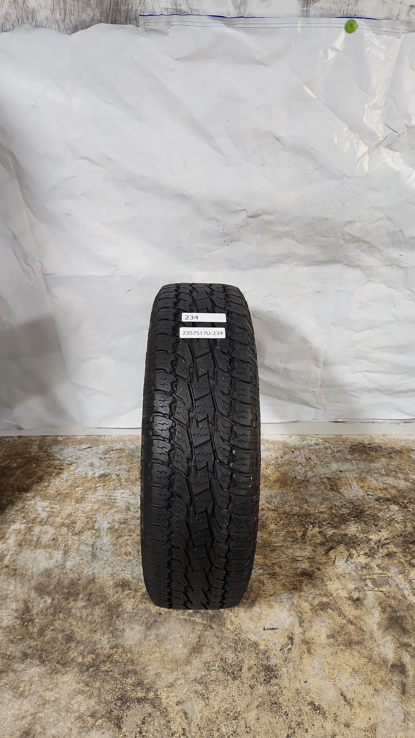 Used Tire - 235/75R17 Toyo Open Country A/T II