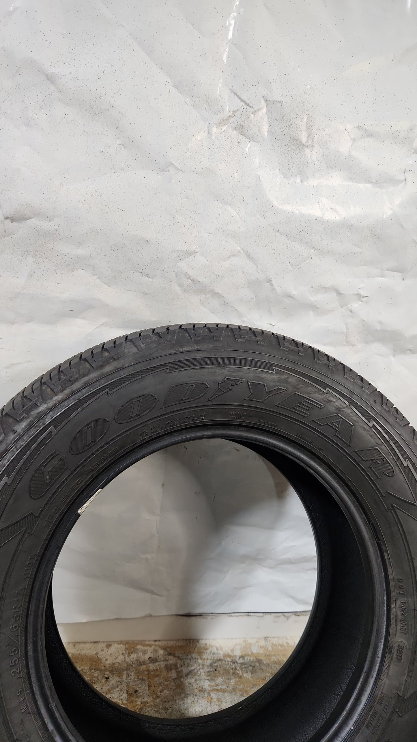 Used Tire - 255/65R17 Goodyear Wrangler Fortitude HT