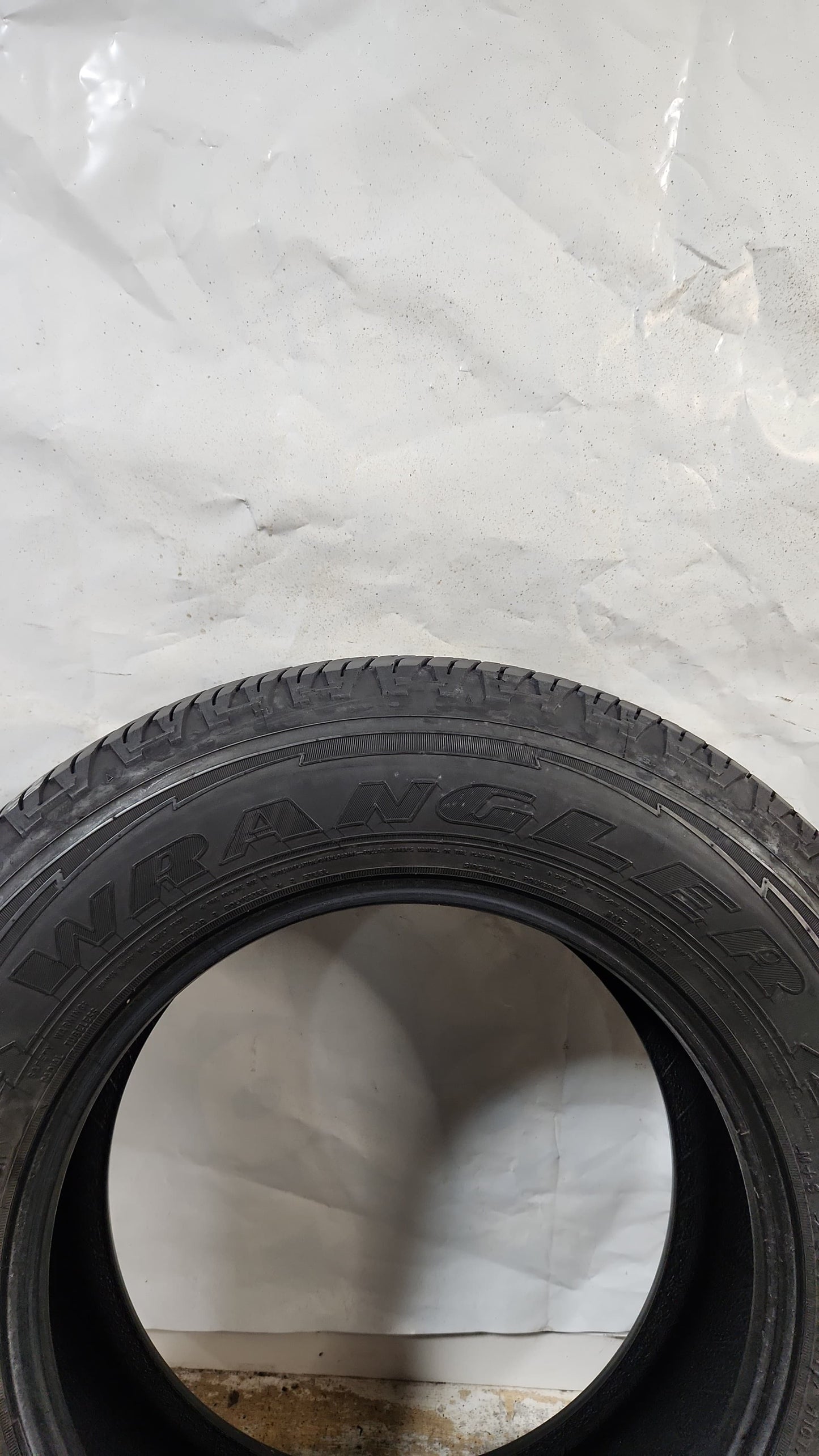 Used Tire - 255/65R17 Goodyear Wrangler Fortitude HT