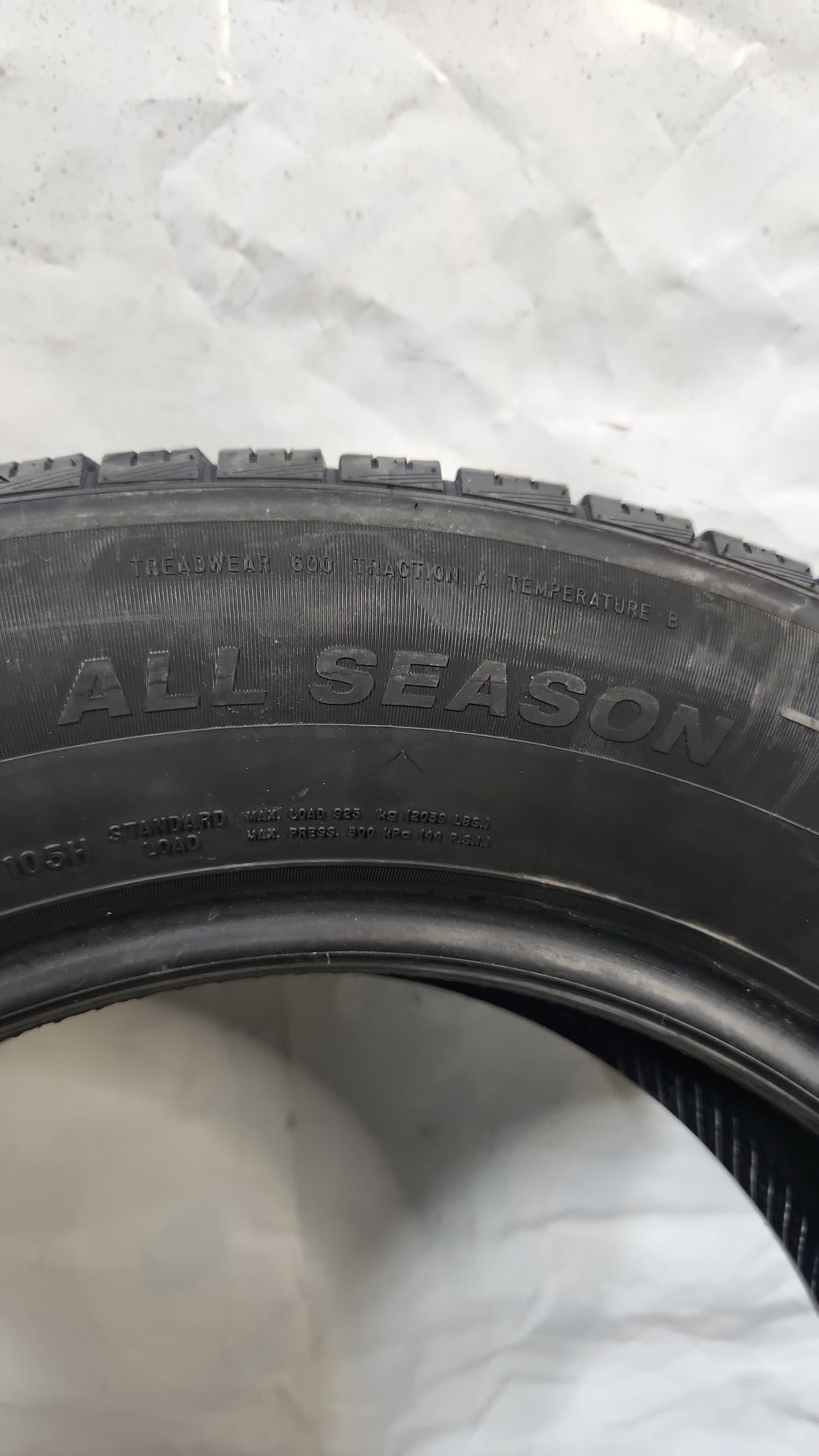 Used Tire - 245/60R18 Fortune Tormenta H/T All Season