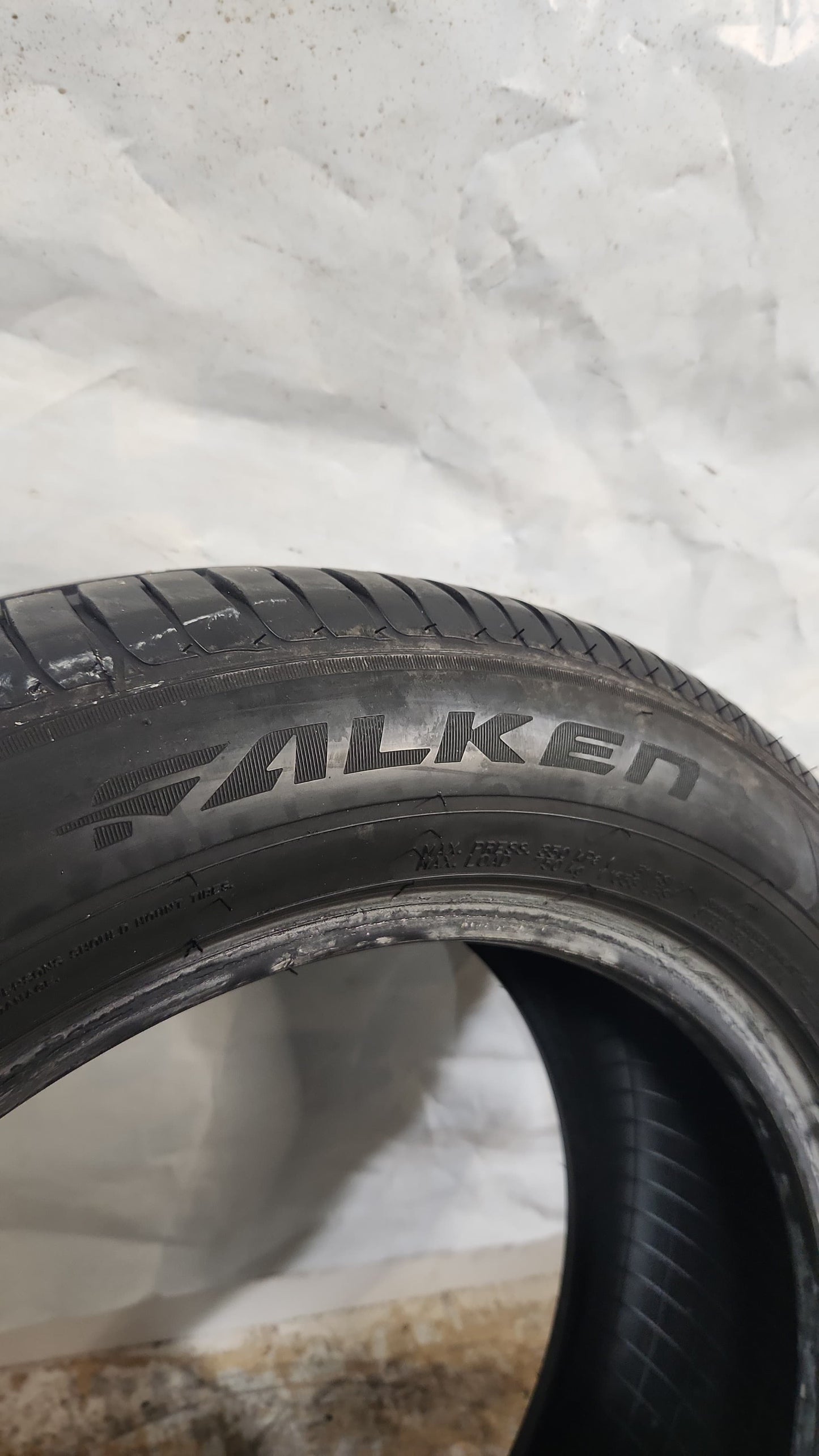 Used Tire - 225/55R18 Falken Ziex ZE001 A/S