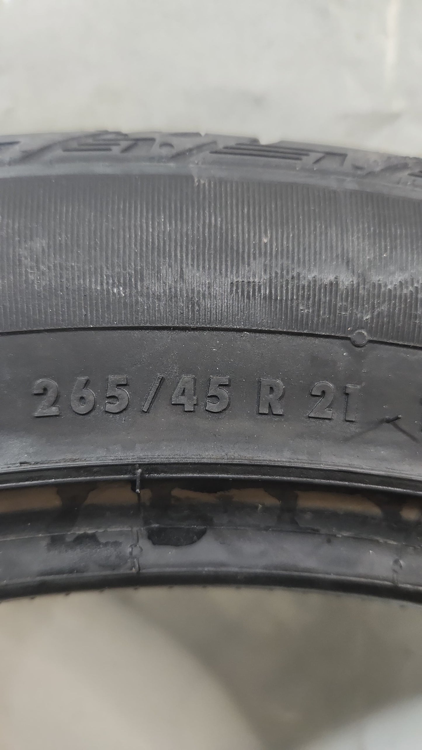Used Tire - 265/45R21 Continental Cross Contact LX Sport