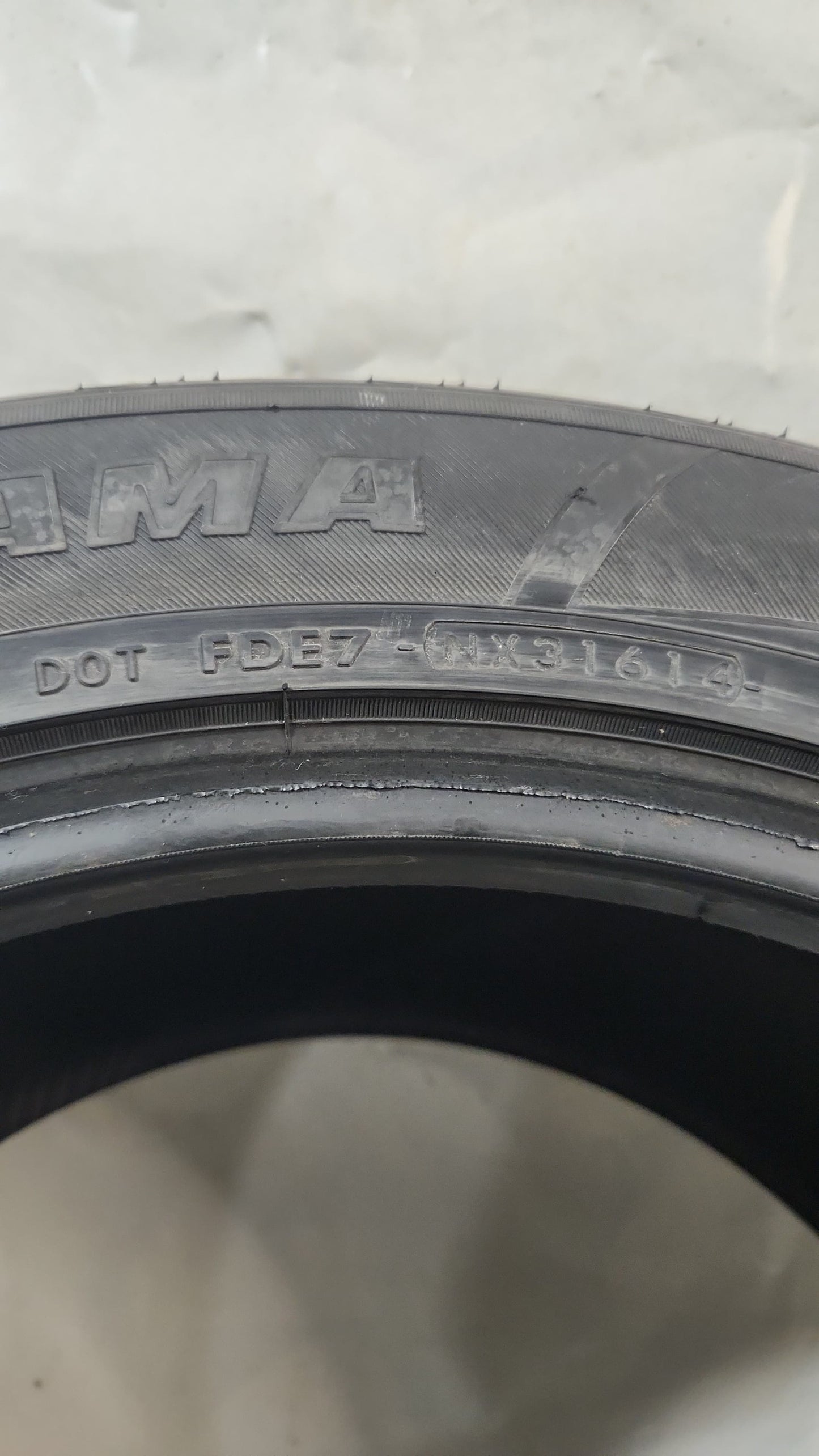 Used Tire - 295/45R20 Yokohama Parada Spec-X