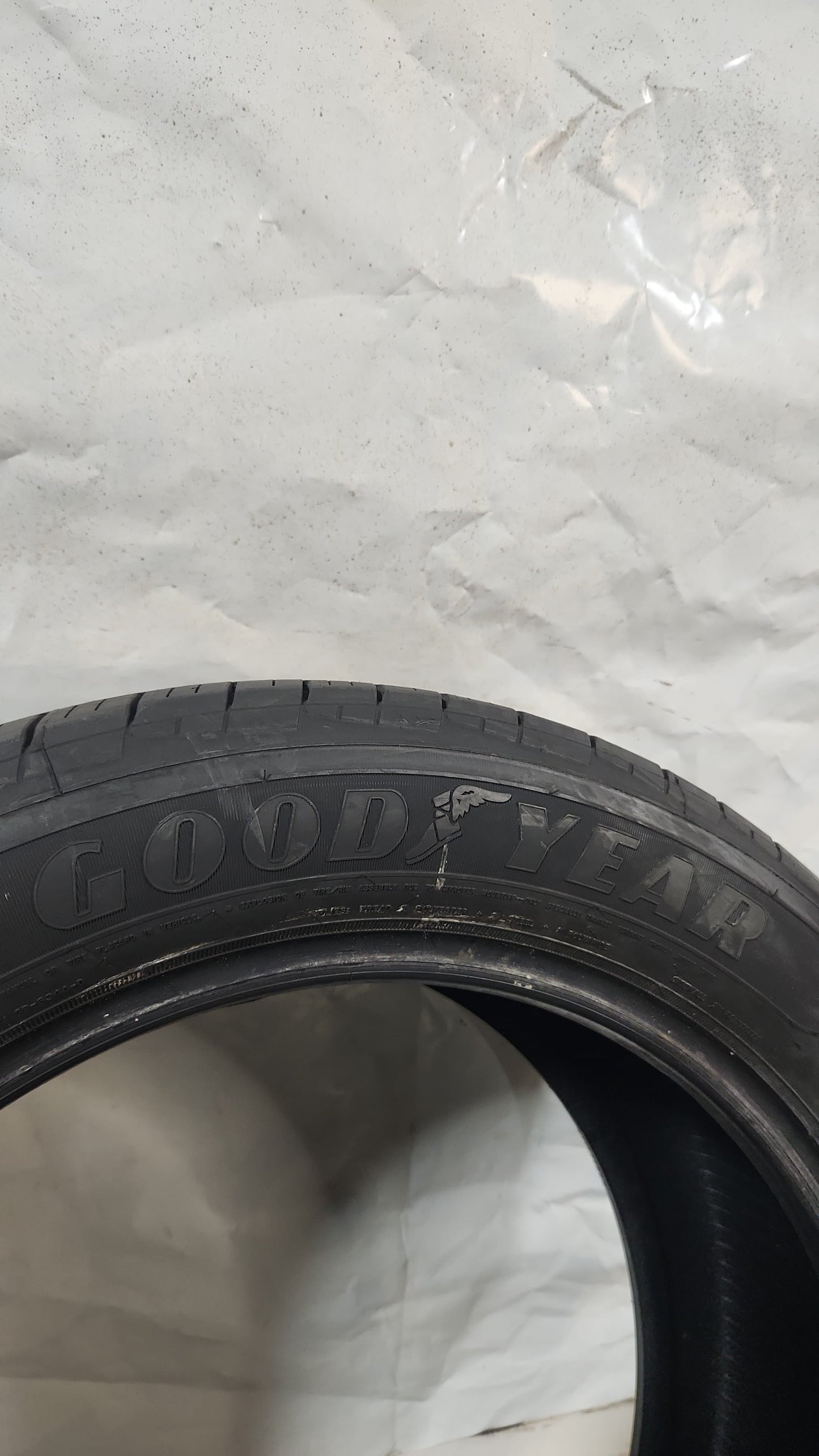 Used Tire - 255/50R20 Goodyear Assurance Finesse 7/32