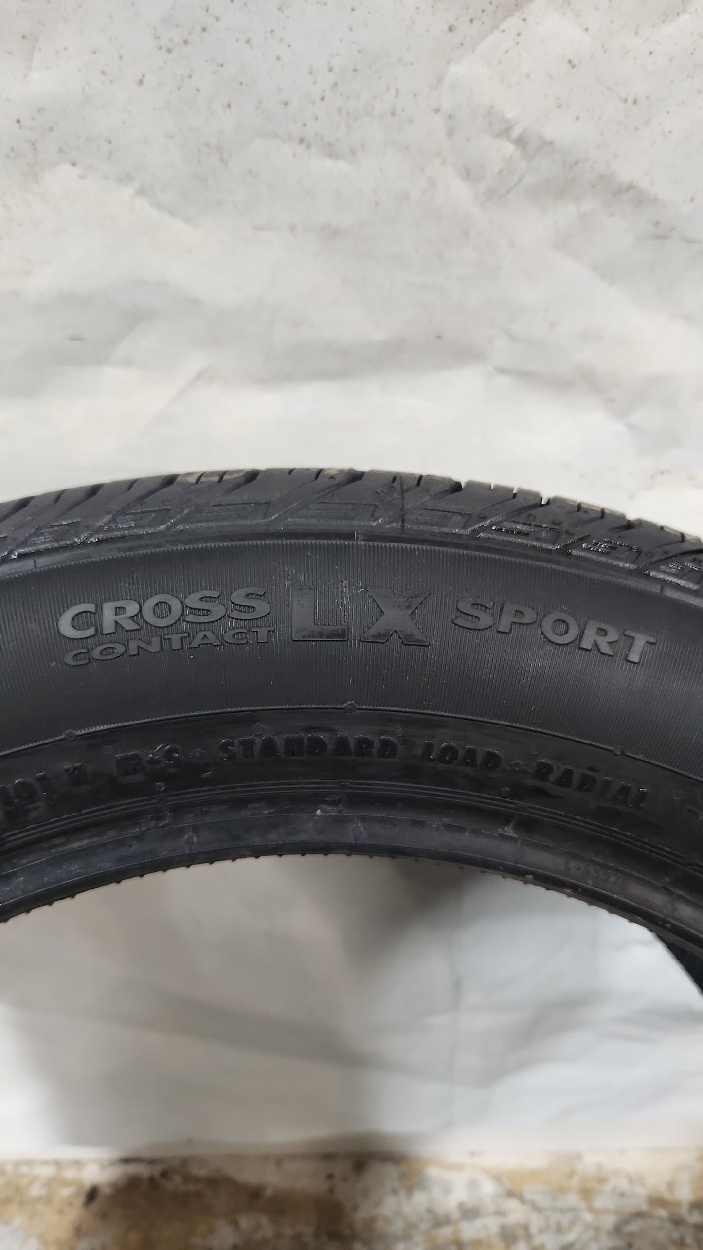 Used Tire - 235/55R19 Continental Cross Contact LX Sport 7/32