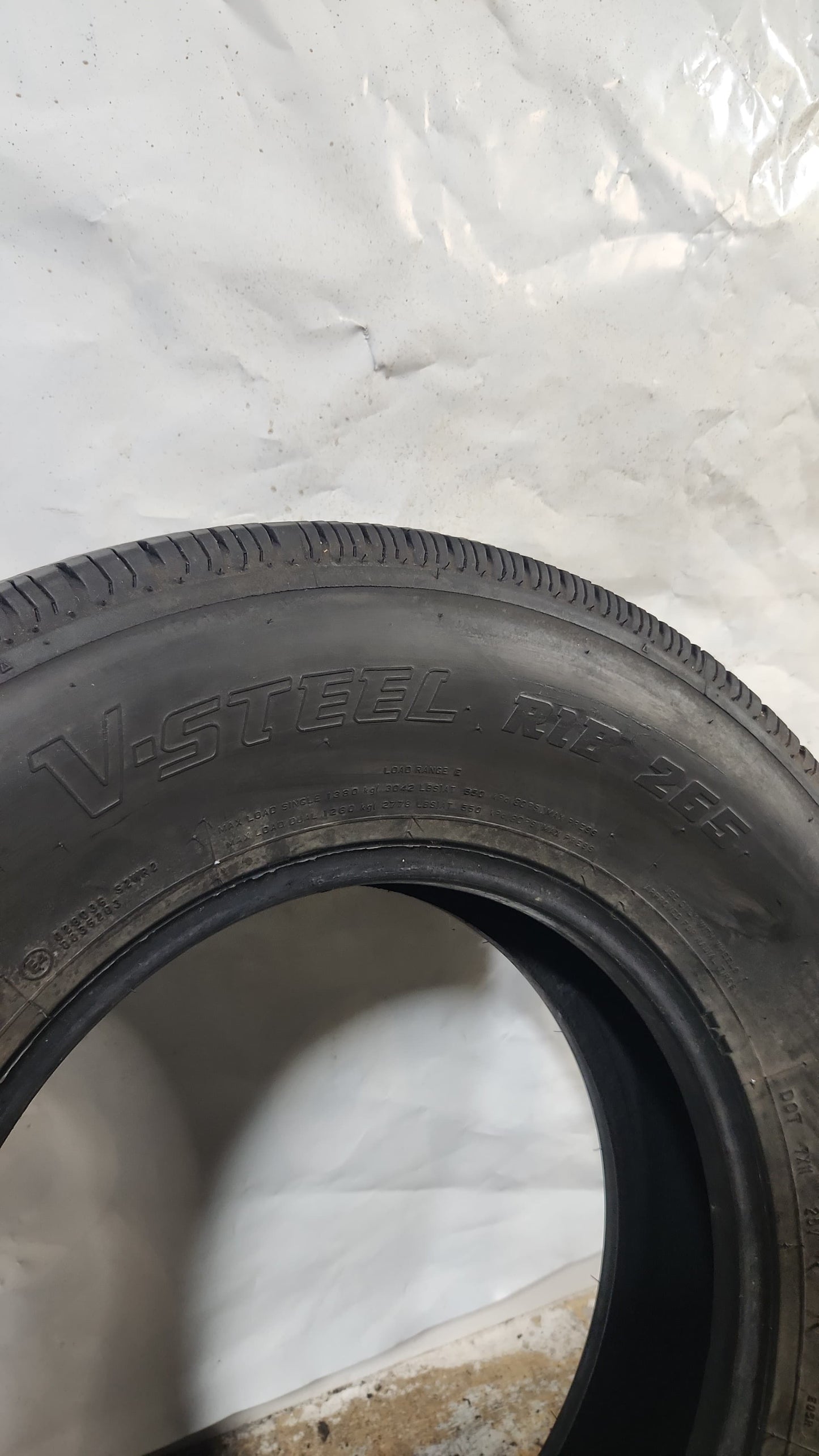 Used Tire - 245/75R16 Bridgestone V-Steel RIB 265