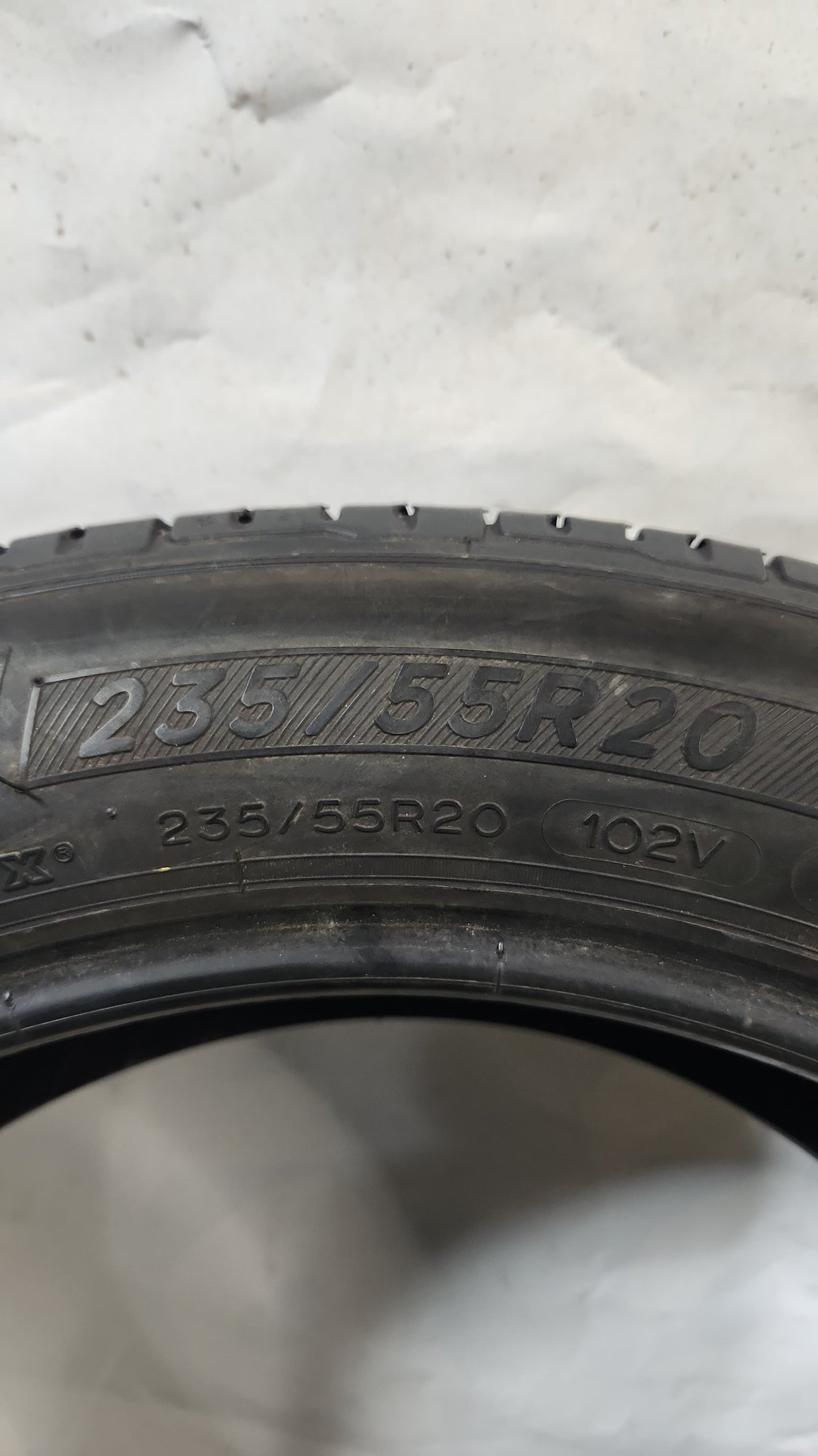 Used Tire - 235/55R20 Michelin Premier LTX