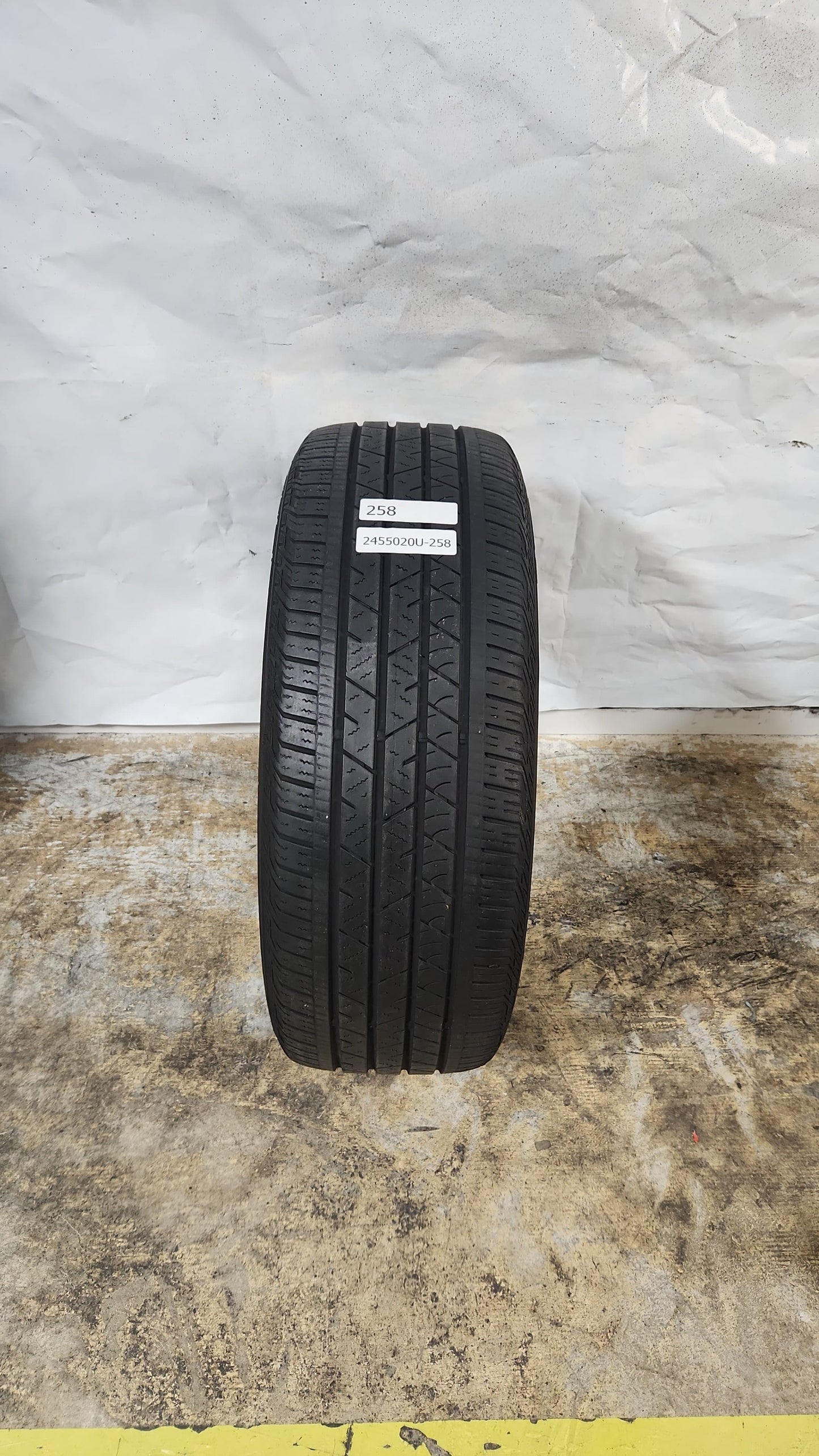 Used Tire - 245/50R20 Continental Cross Contact LX Sport