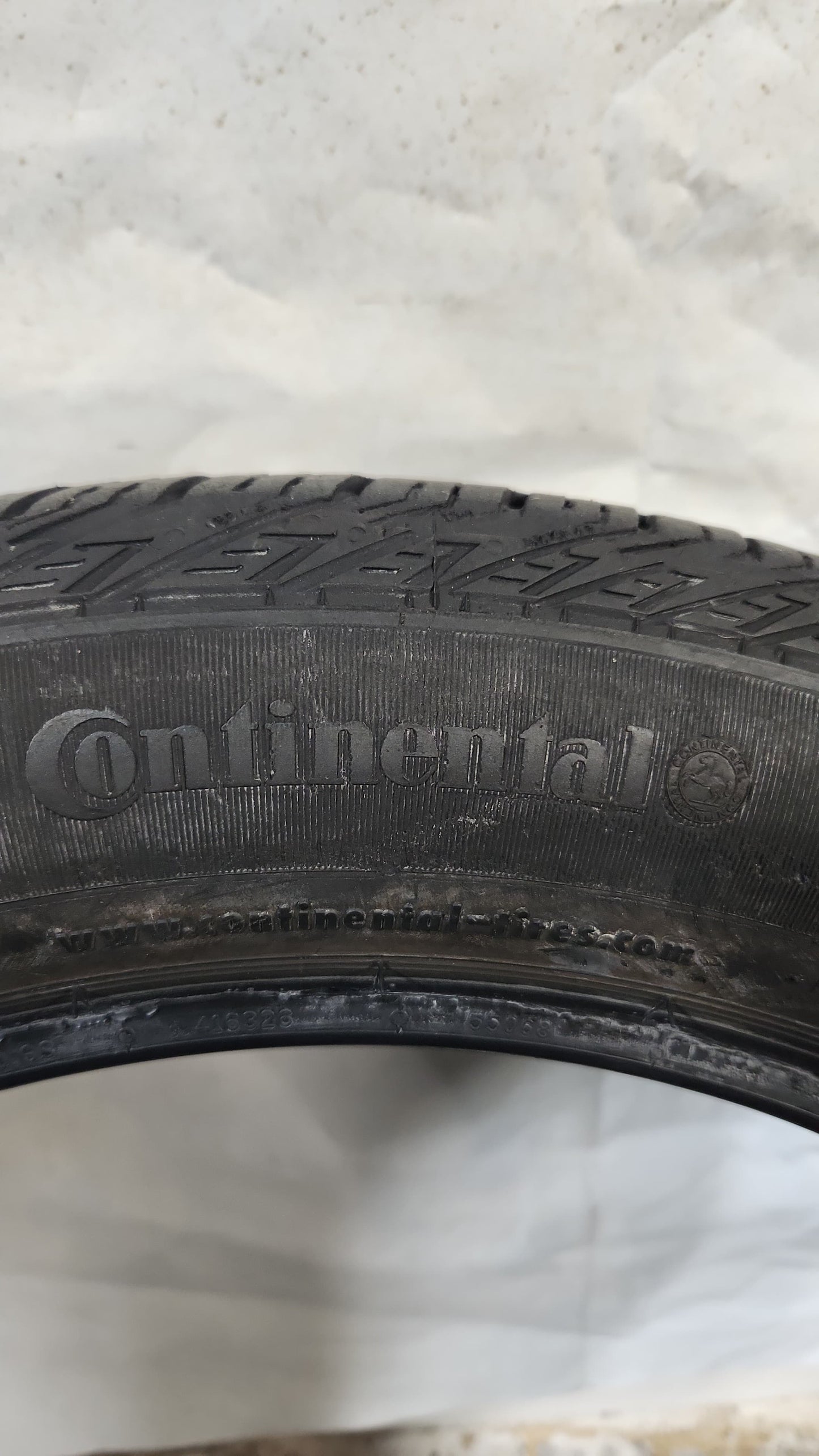 Used Tire - 245/50R20 Continental Cross Contact LX Sport