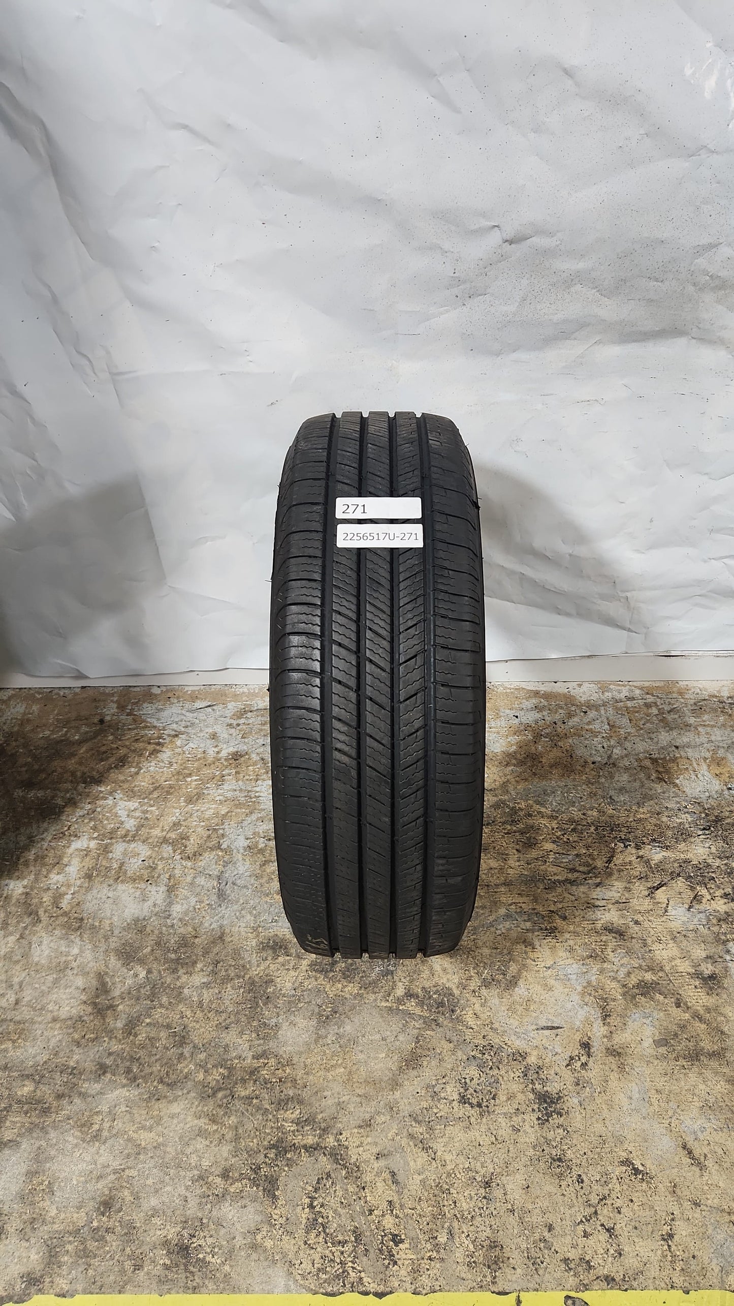 Used Tire - 225/65R17 Michelin Defender T+H 7/32