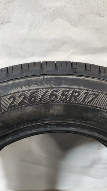 Used Tire - 225/65R17 Michelin Defender T+H 7/32