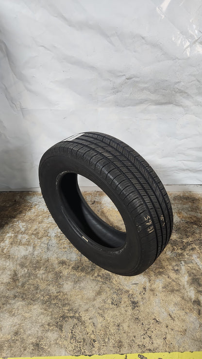 Used Tire - 225/65R17 Michelin Defender T+H 7/32