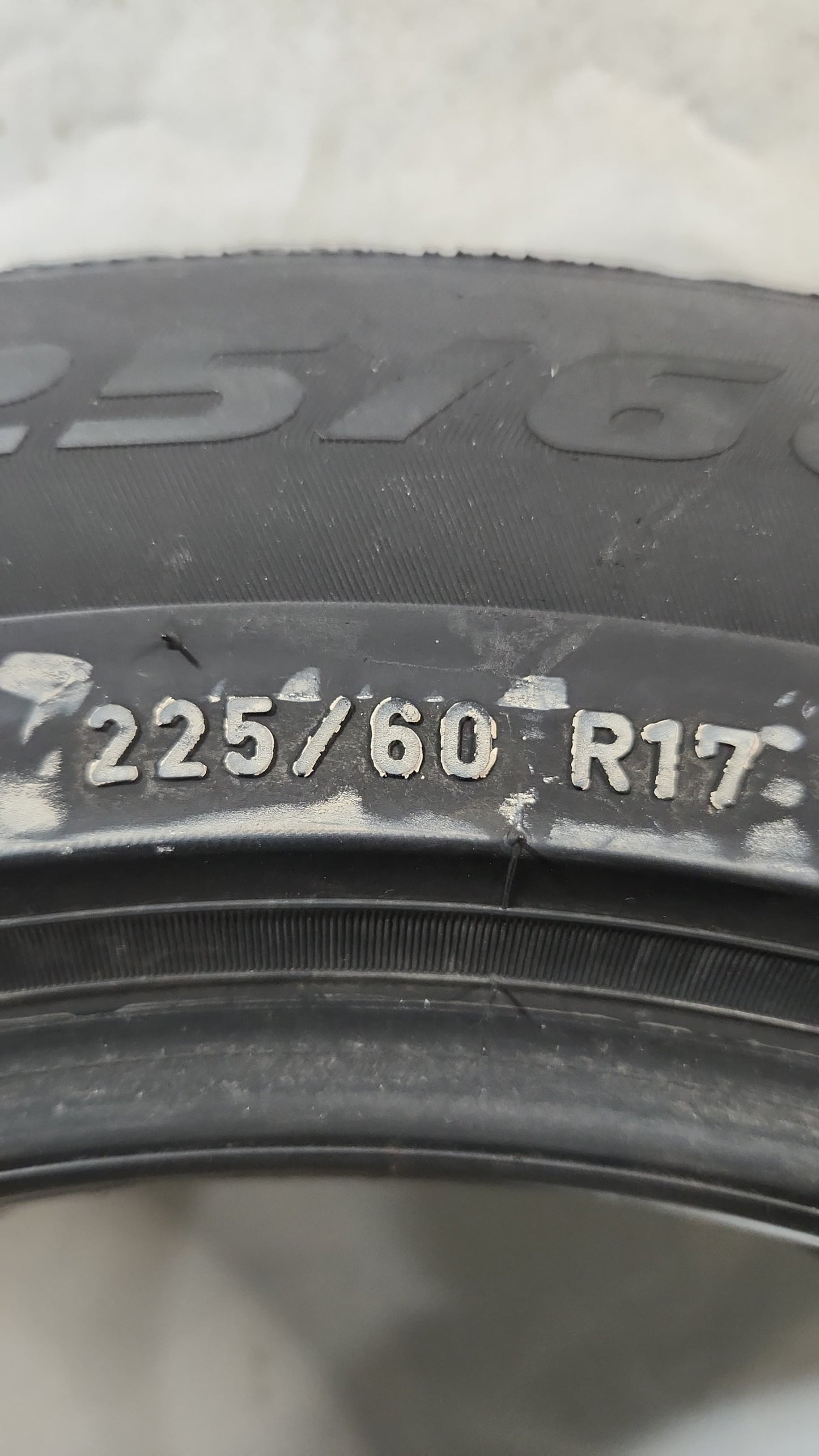 Used Tire - 225/60R17 Pirelli Sottozero 3 Winter