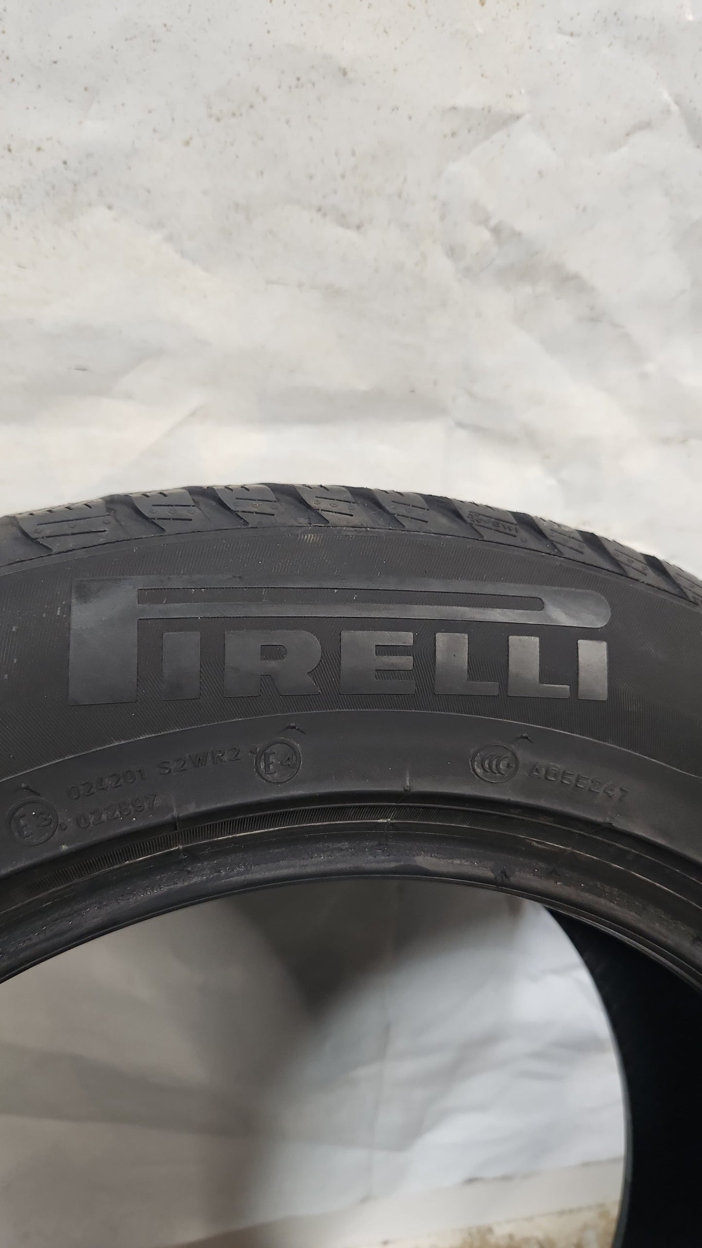 Used Tire - 225/60R17 Pirelli Sottozero 3 Winter