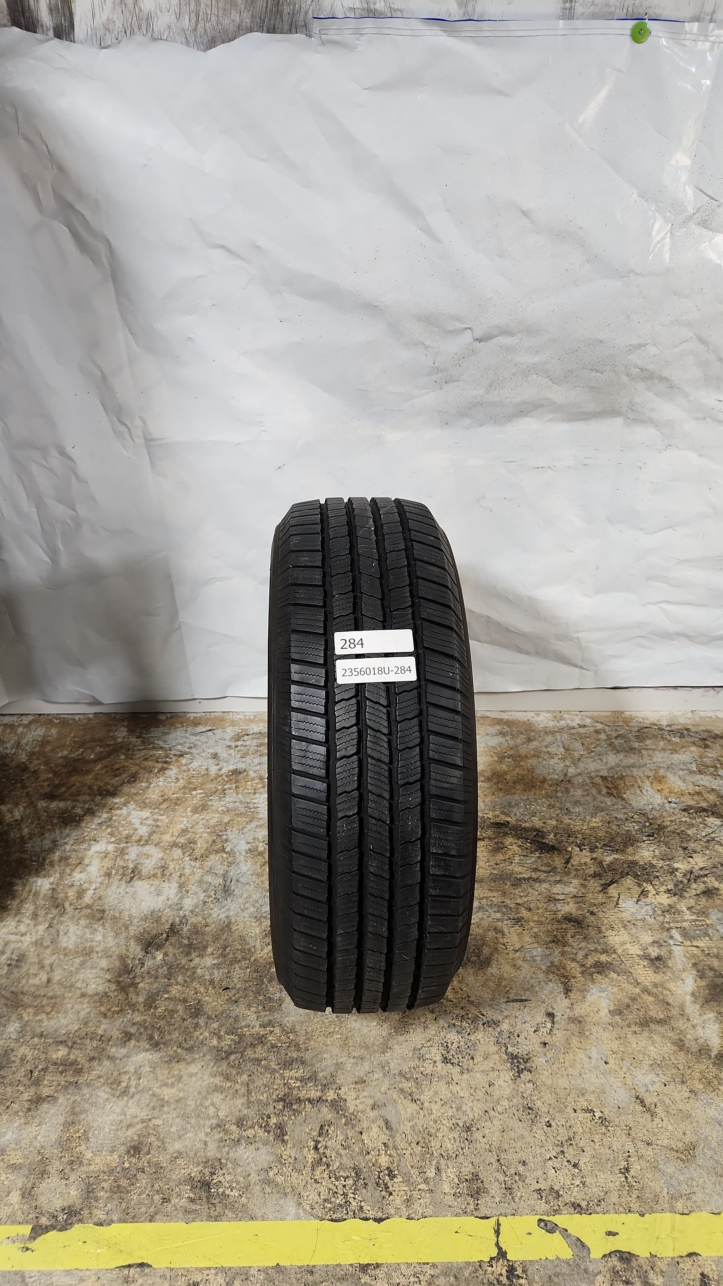 Used Tire - 235/60R18 Michelin Defender LTX M/S 7/32