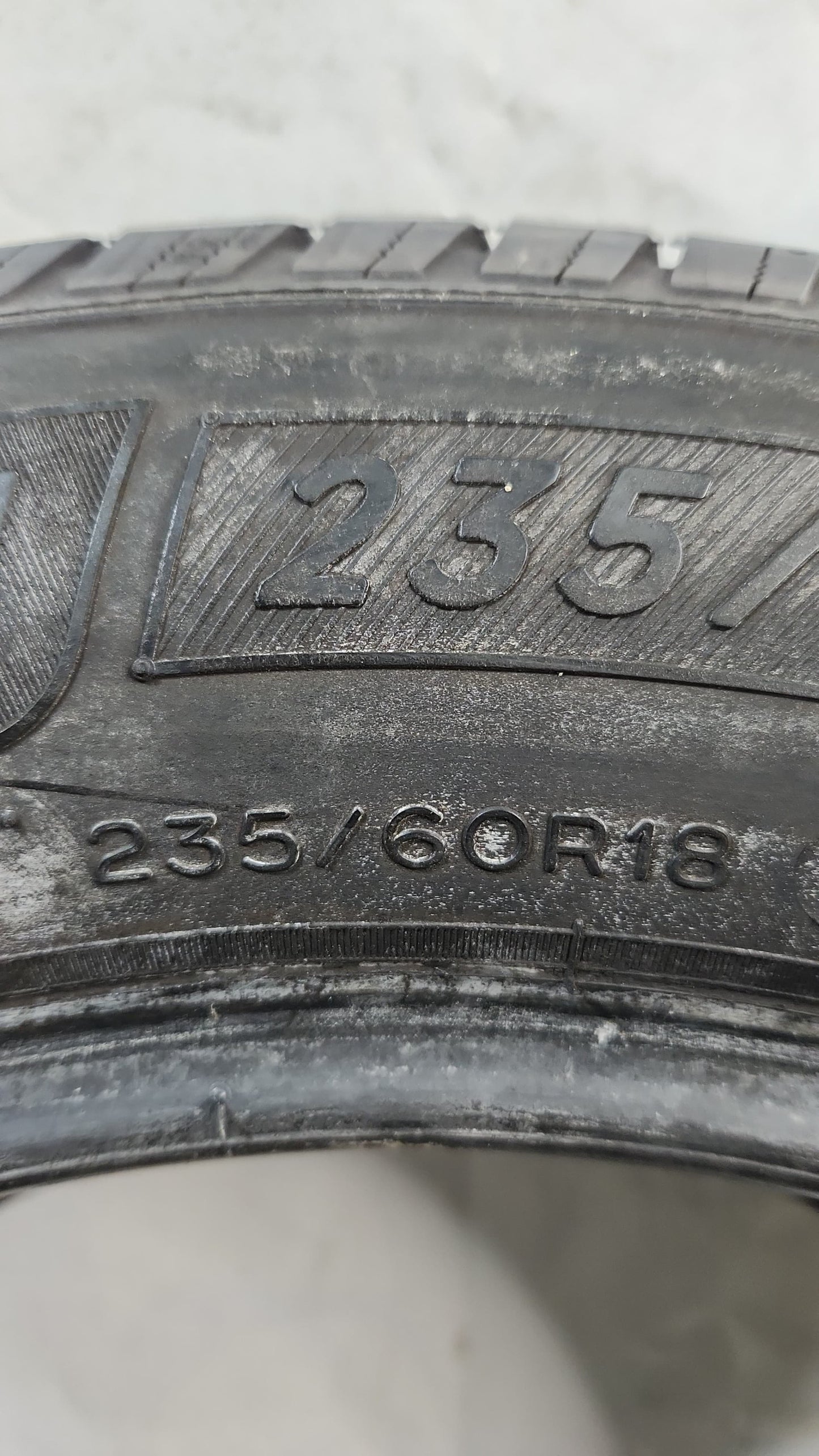 Used Tire - 235/60R18 Michelin Defender LTX M/S 7/32