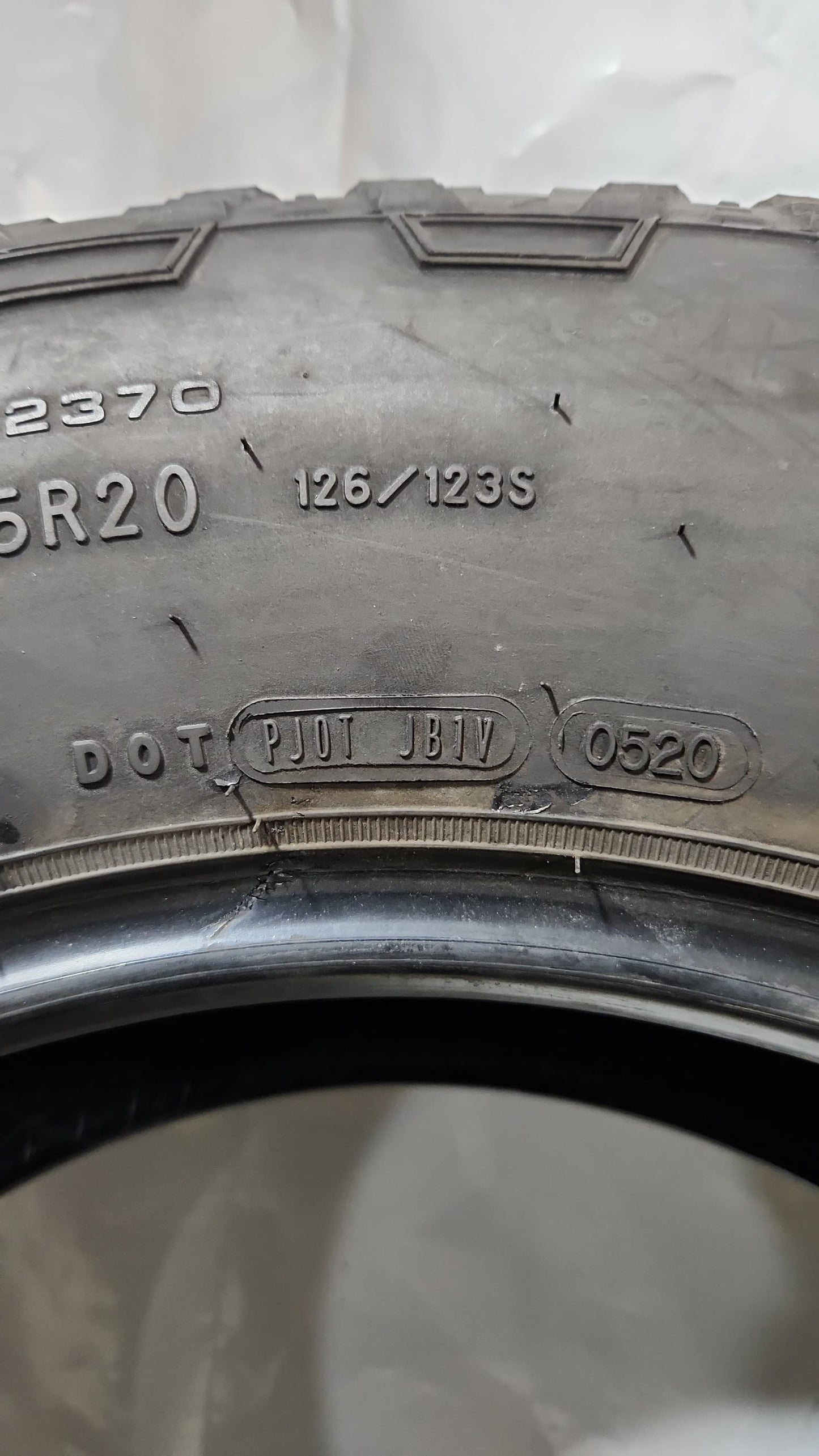 Set of 4 - LT275/65R20 Goodyear Wrangler TrailRunner AT - Used Tires