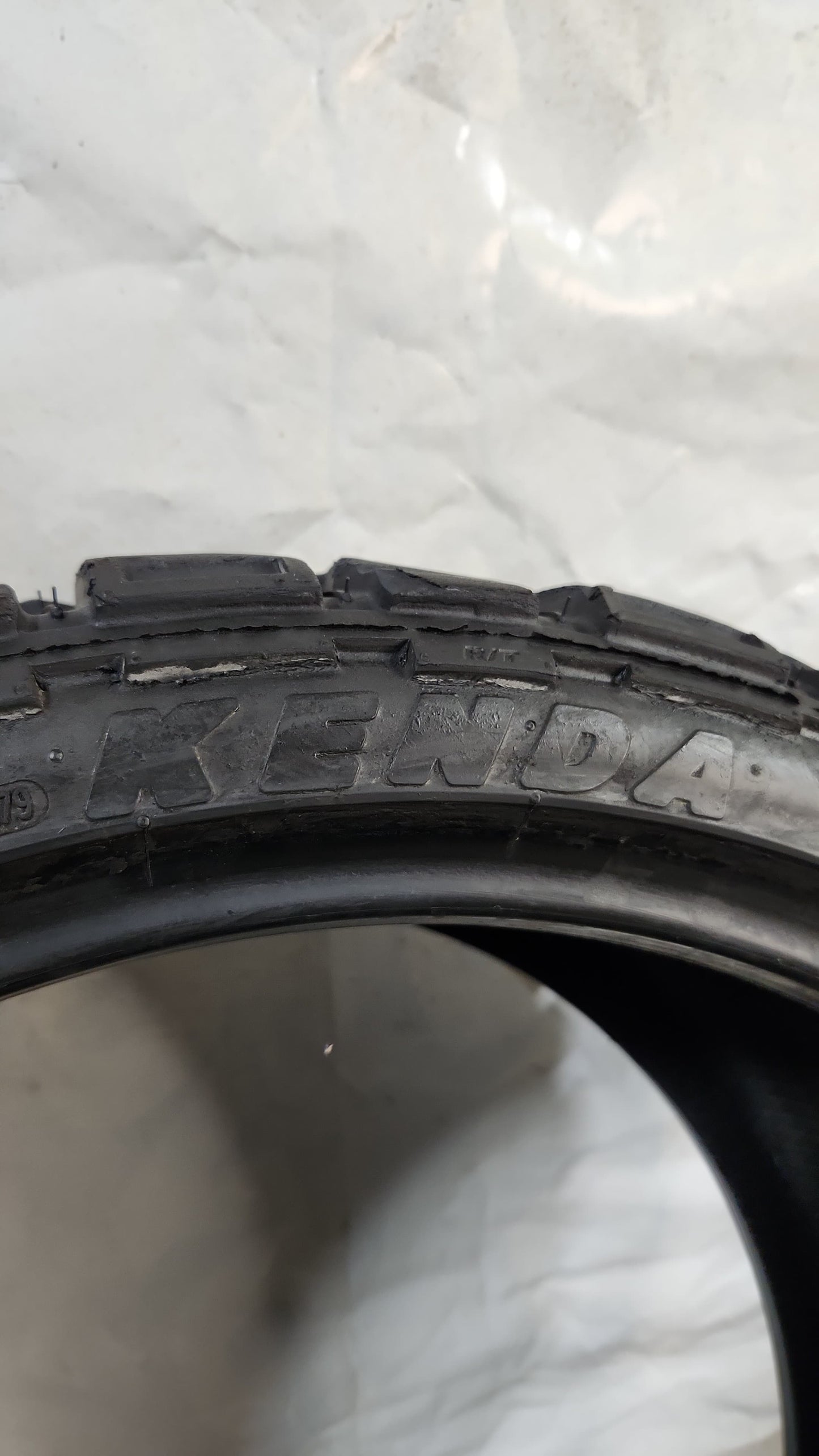  Set of 2 - 33X12.50R24 Kenda Klever R/T KR601 - Used Tires