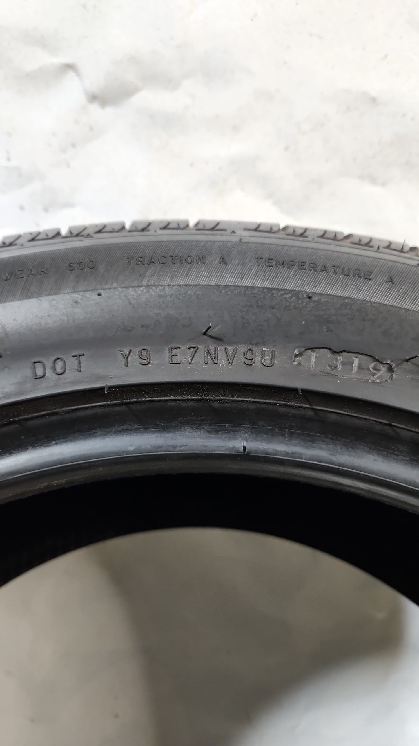 Used Tire - 235/55R19 Uniroyal Tiger Paw Touring A/S 7/32