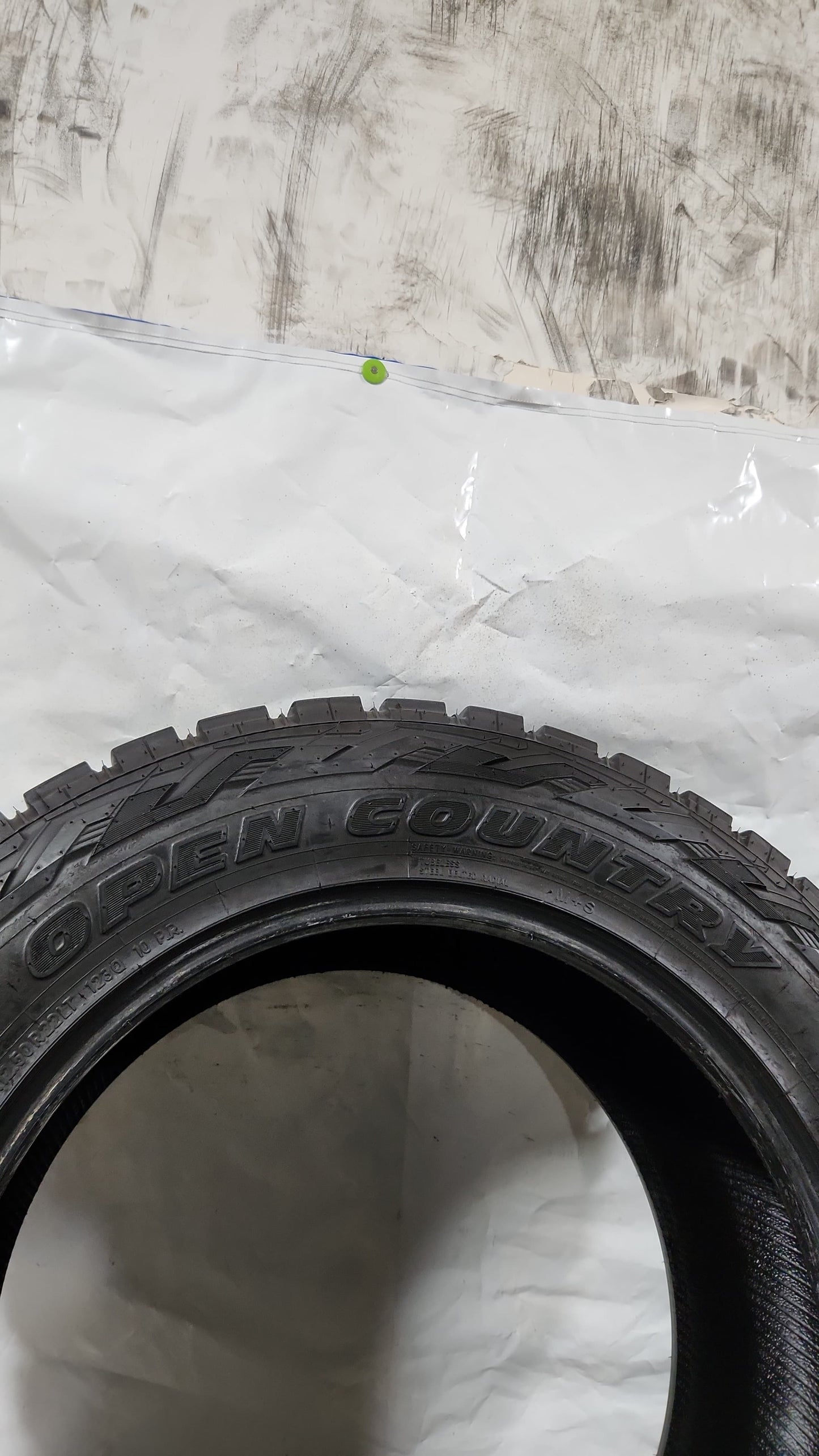 Set of 2 - 37X12.50R22 Toyo Open Country R/T 11/32- Used Tires