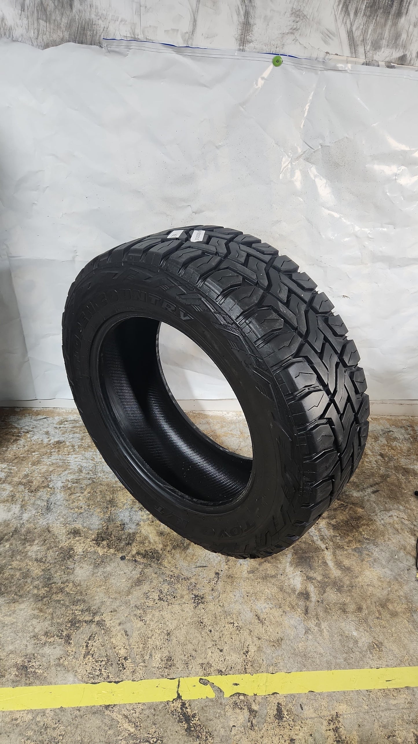 Used Tire - 37X12.50R22 LT Toyo Open Country R/T 11/32